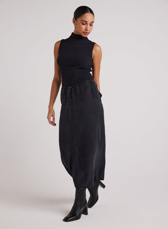 Bella DahlAna Side Slit Skirt - BlackBottoms