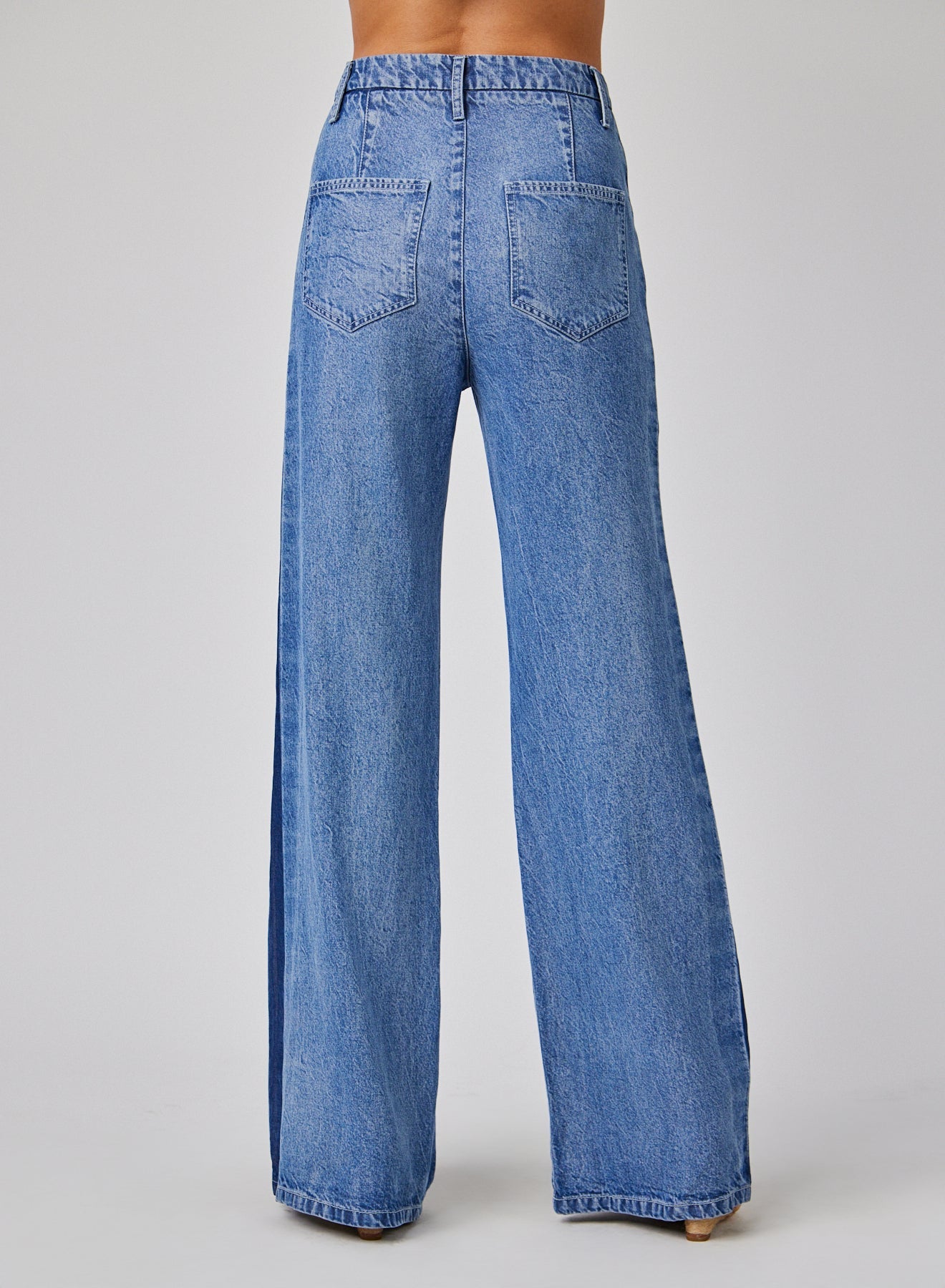 Bella DahlAnya Side Tacked Released Jean - Vintage Laguna WashBottoms