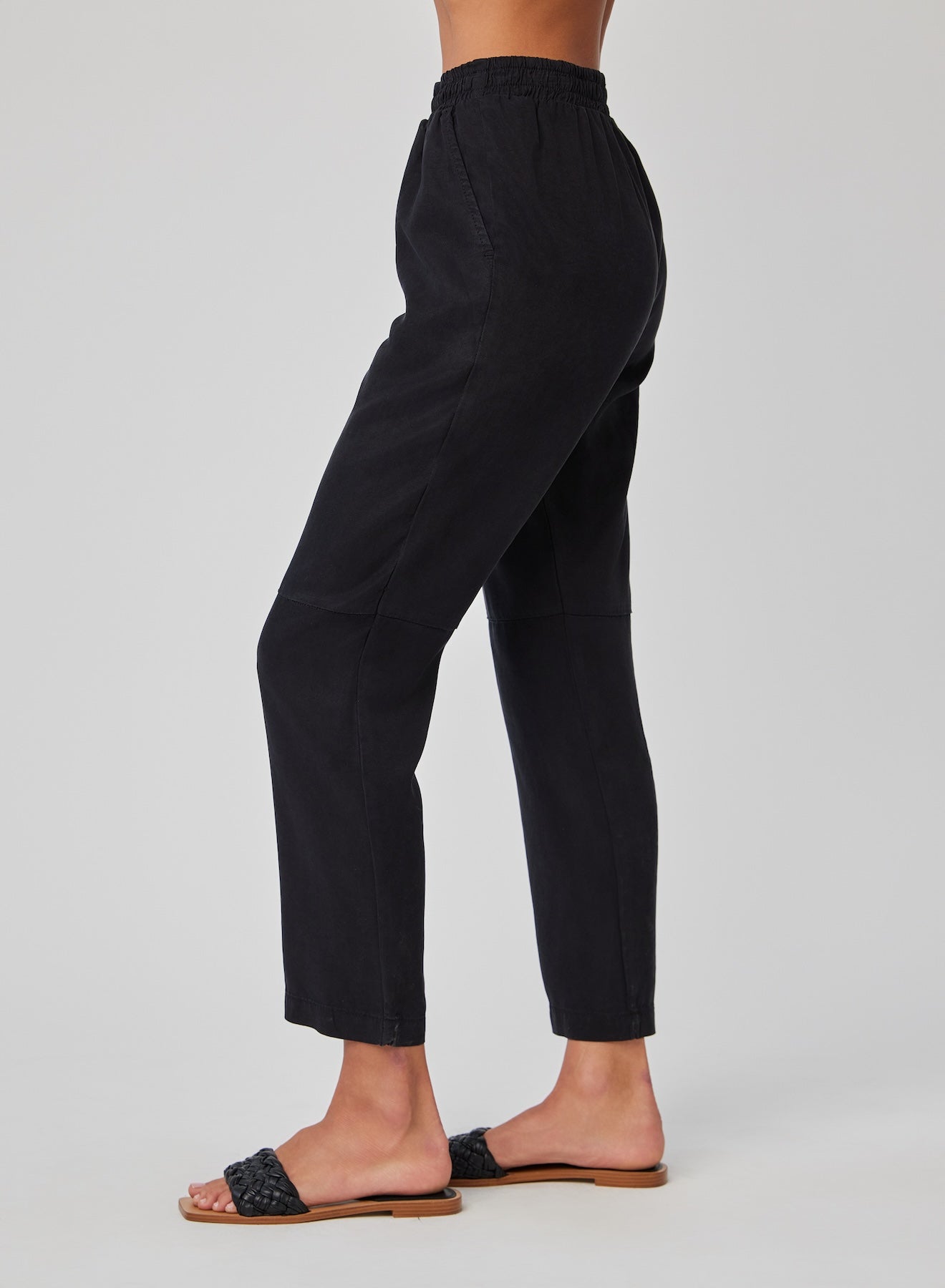 Bella DahlCamille Track Pant - BlackBottoms