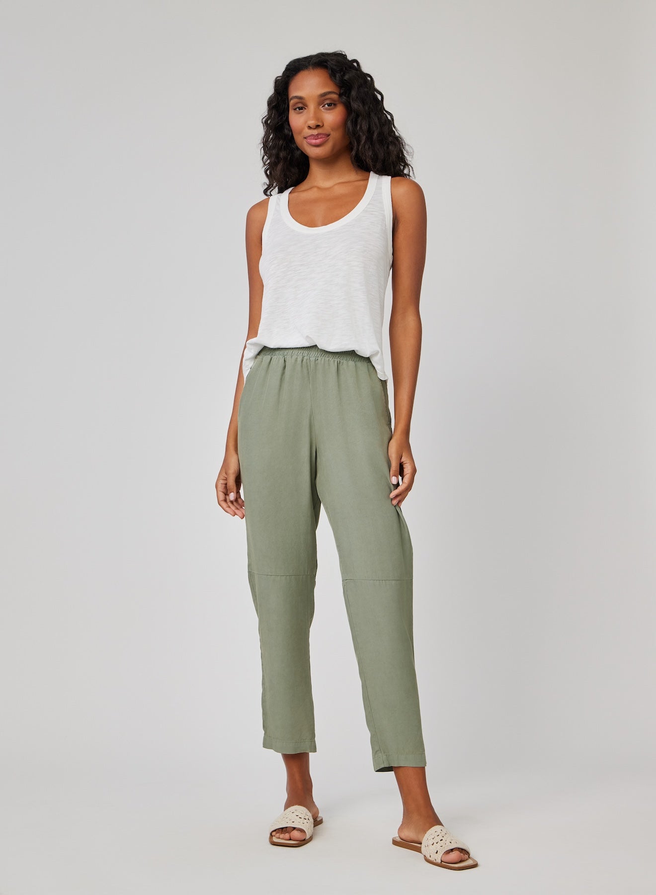 Bella DahlCamille Track Pant - Clean SageBottoms