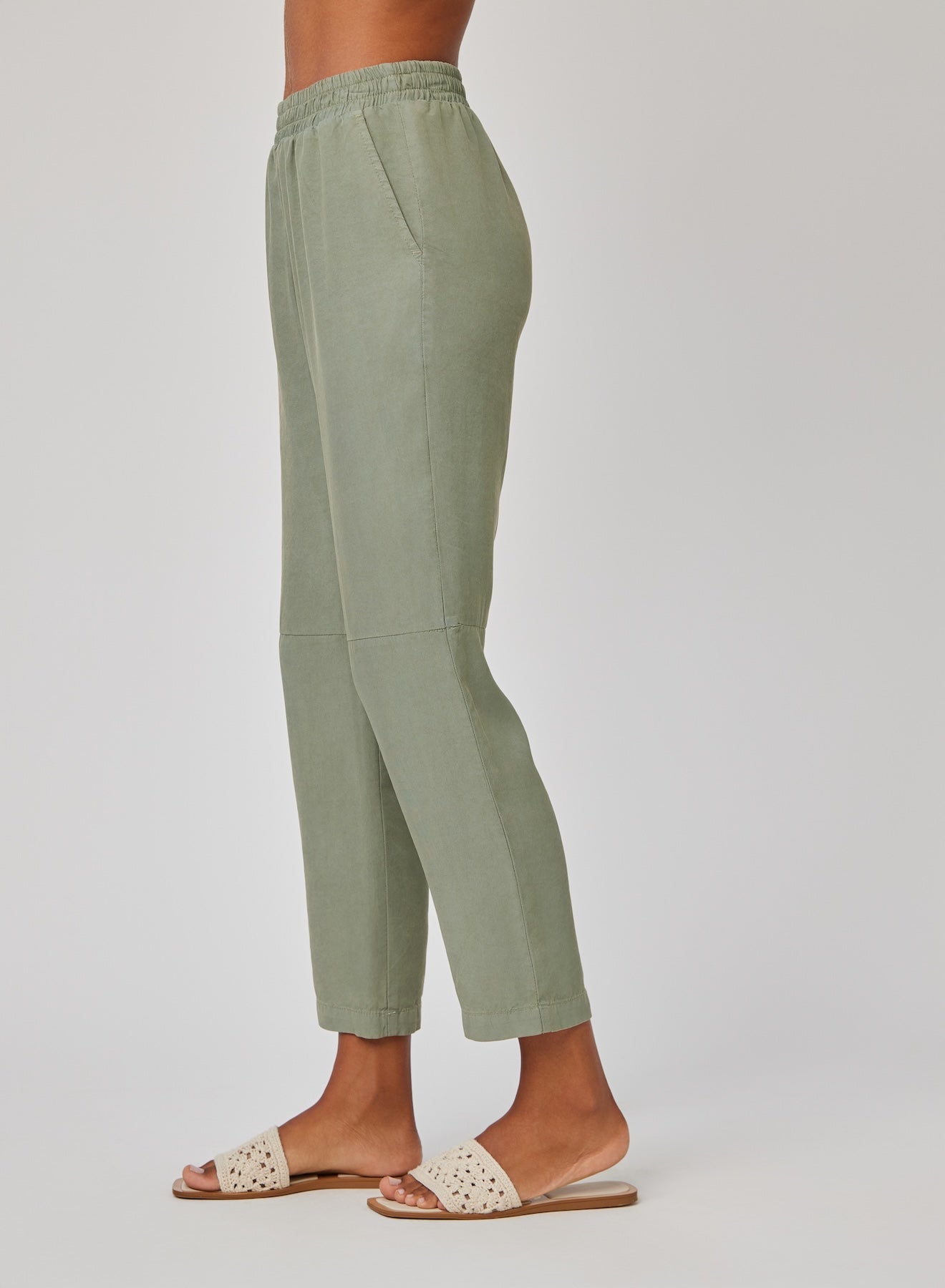 Bella DahlCamille Track Pant - Clean SageBottoms