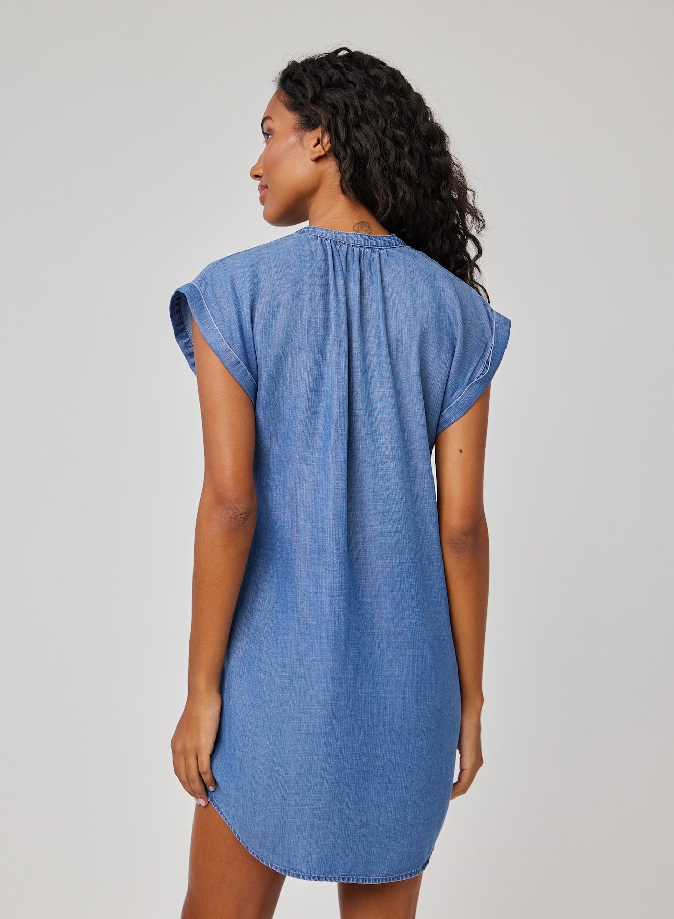 Bella DahlCap Sleeve Henley Dress - Moonlit Haze WashDresses