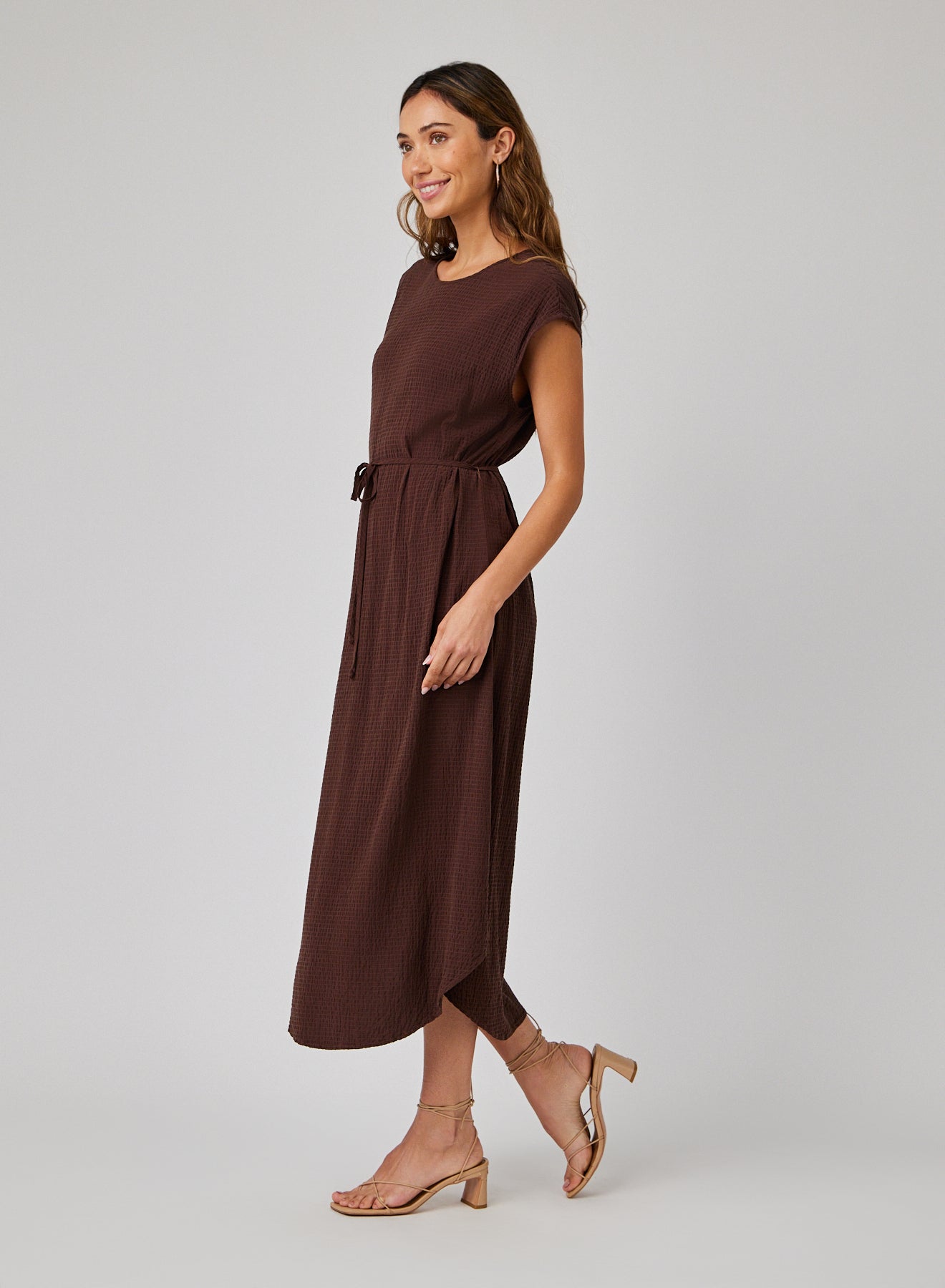 Bella DahlCap Sleeve Midi Dress - Chicory BrownDresses