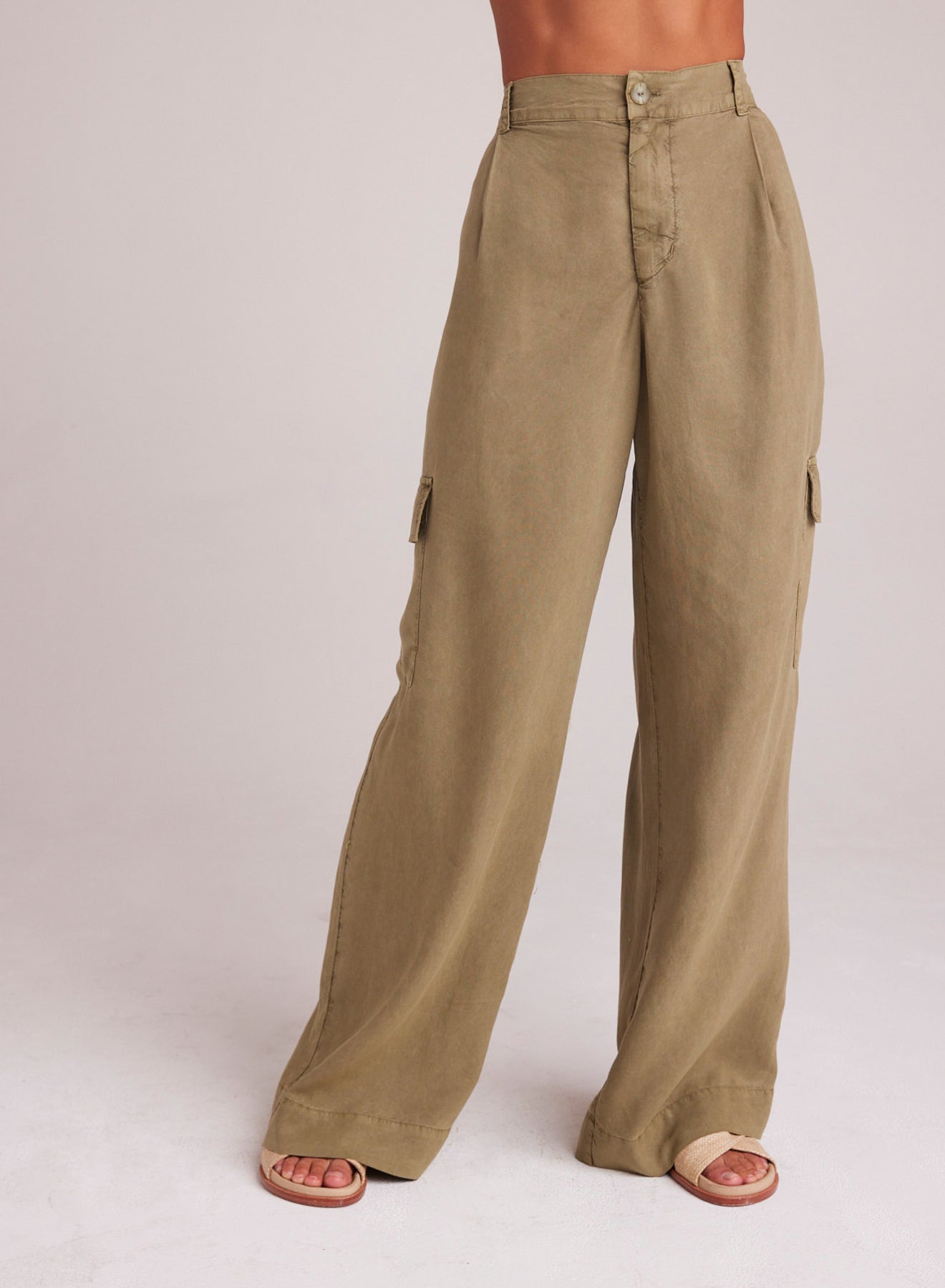 Bella DahlCargo Wide Leg - French OliveBottoms