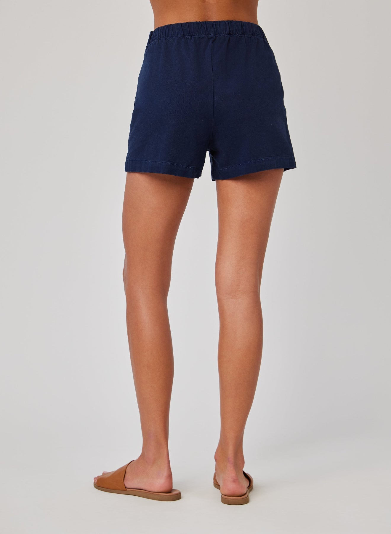 Bella DahlCatalina Clean Front Short - Harbor NavyBottoms