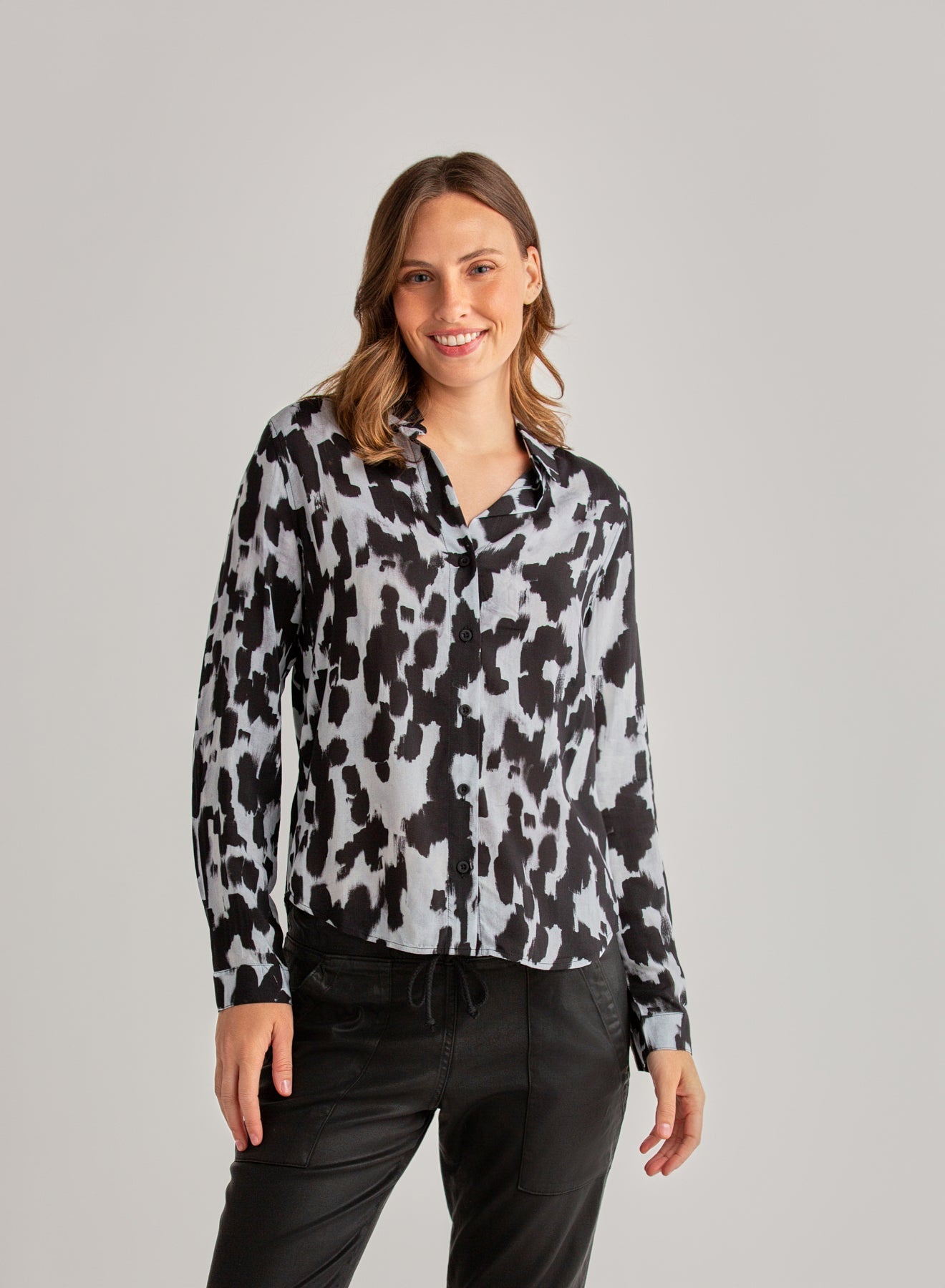 Bella DahlClassic Button Down - Winter Grey LightsTops