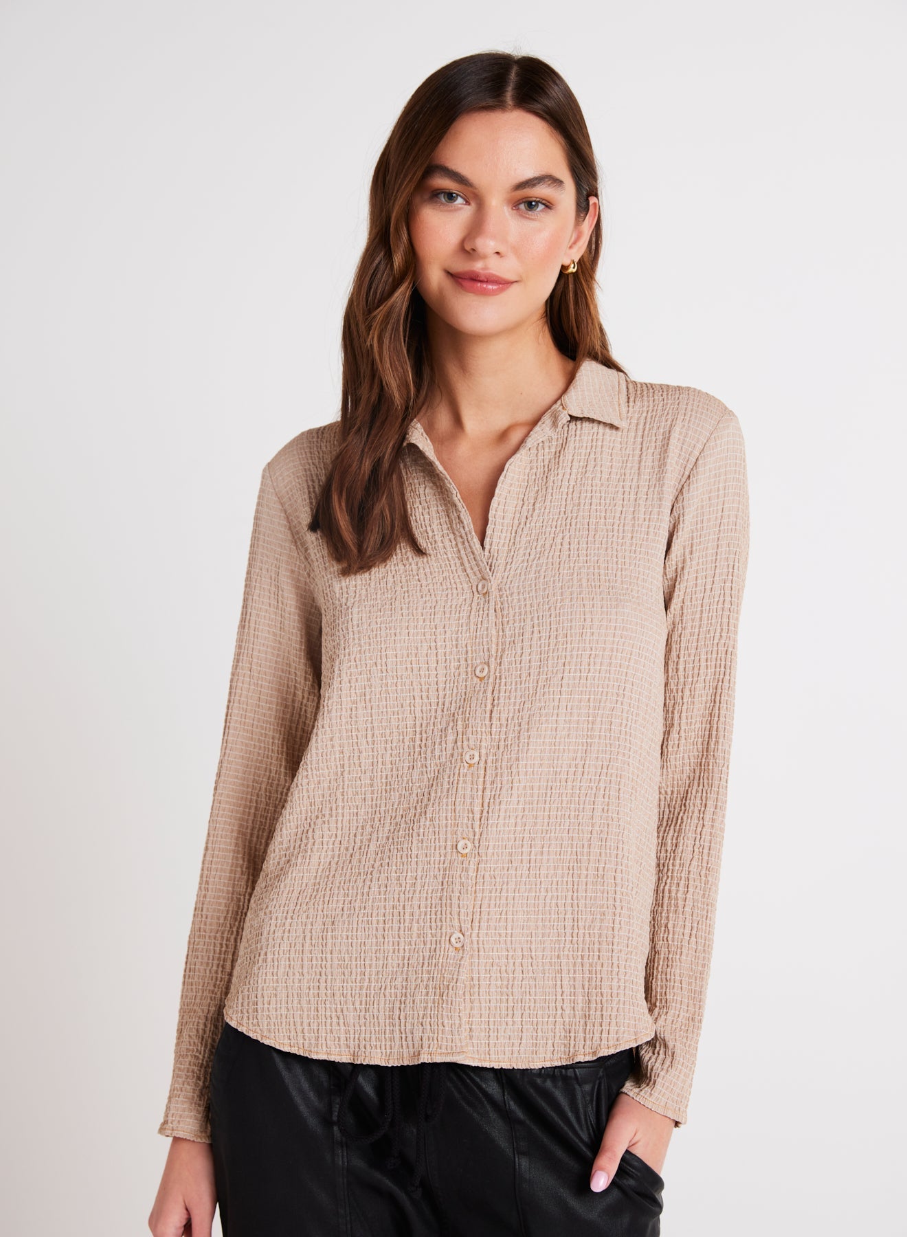 Bella DahlClean Button Front Shirt - Light OakTops