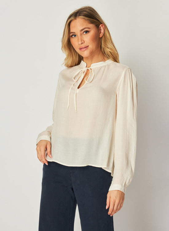 Bella DahlFlowy Tie Neck Pullover - Ivory PearlTops