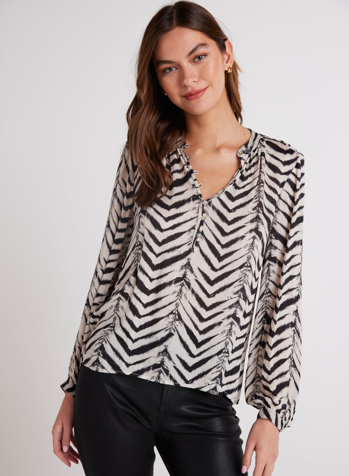 Bella DahlHalf Placket Pullover - Batik Chevron PrintTops