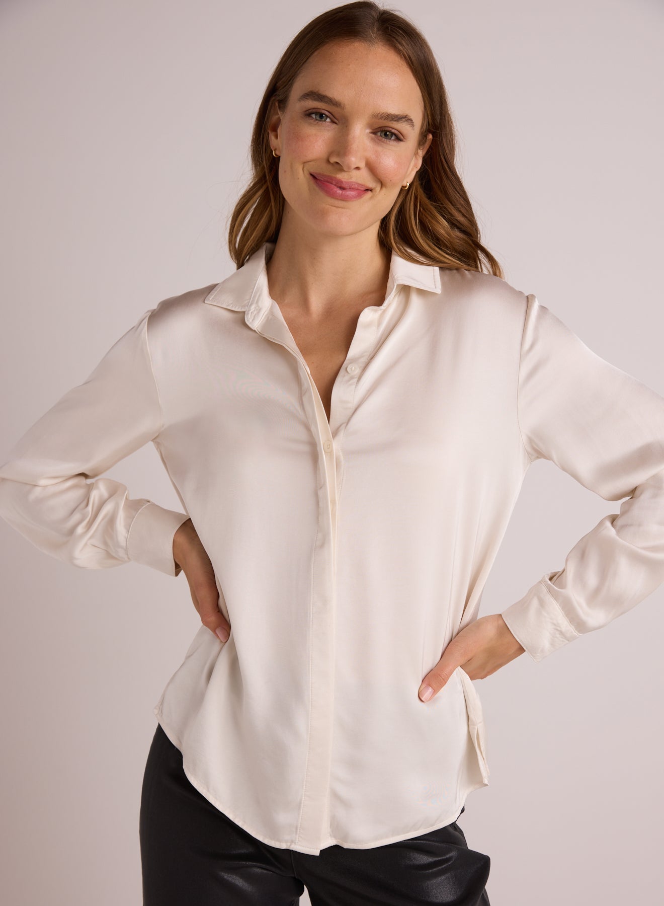 Bella DahlHigh Low Hem Shirt - Winter WhiteTops