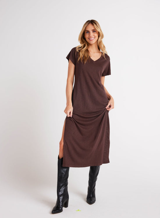 Bella DahlKnit V - Neck Maxi Dress - Chestnut BrownDresses