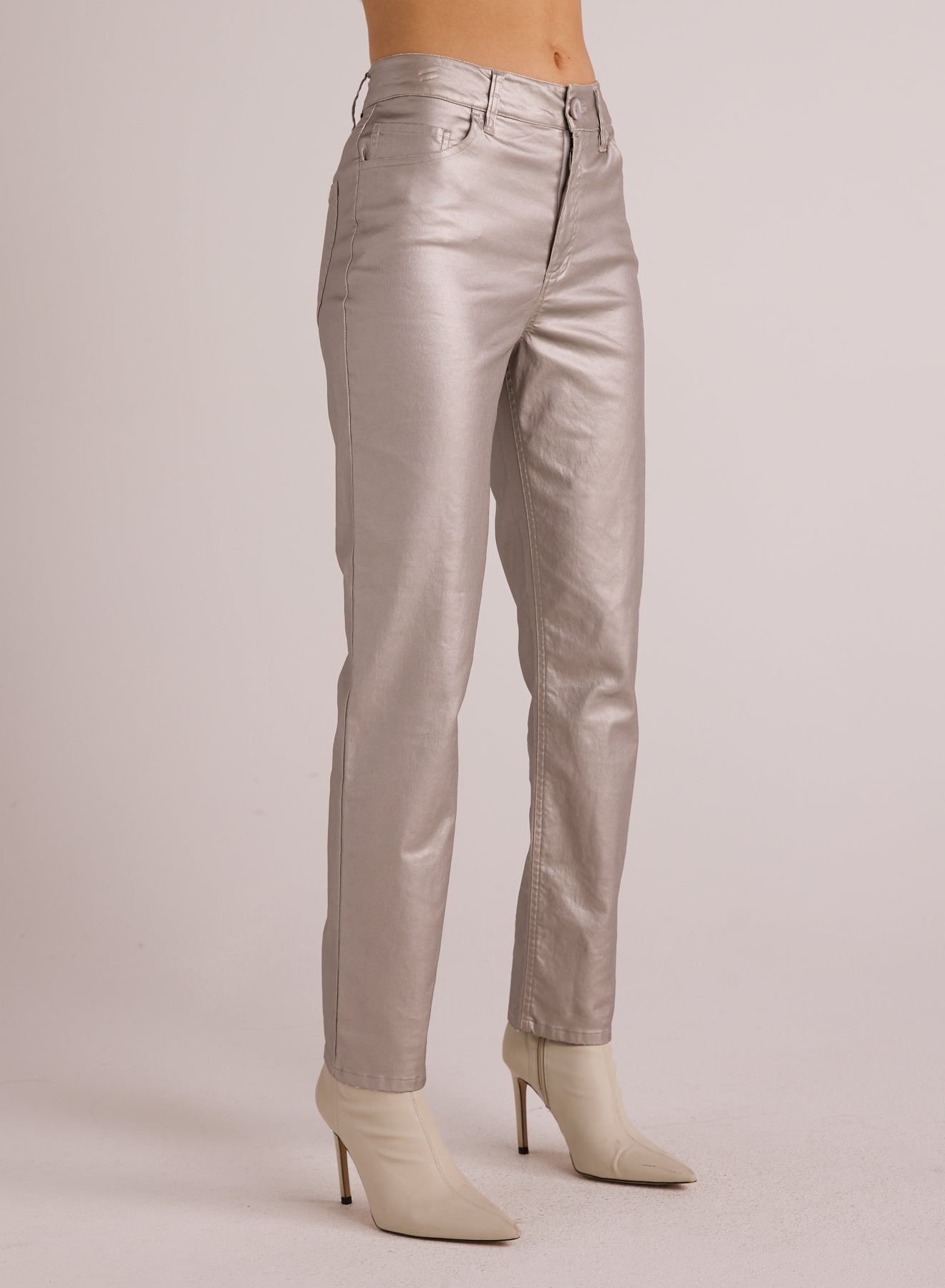 Bella DahlLennon Straight Leg Jean - Silver MetallicBottoms