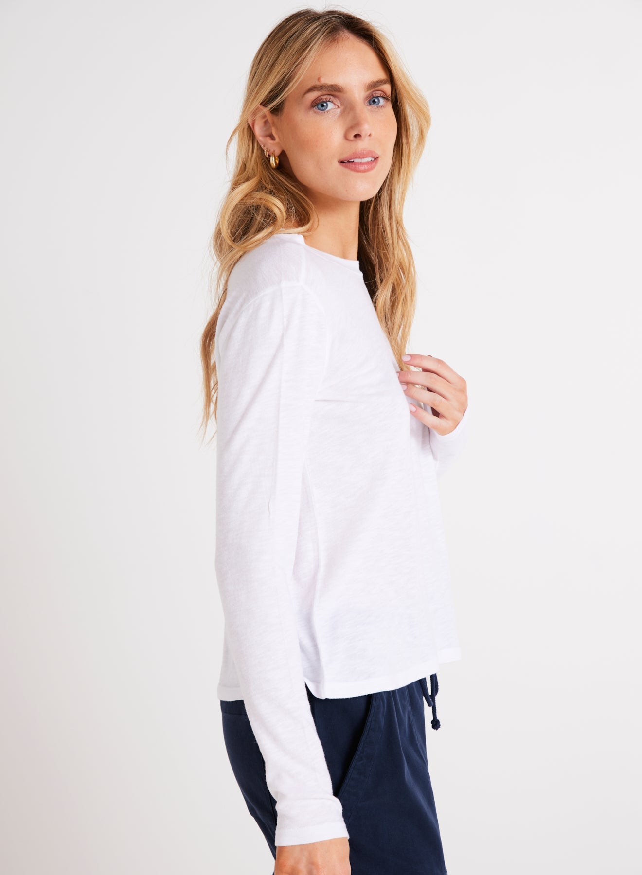 Bella DahlLong Sleeve Crew Tee - WhiteTops