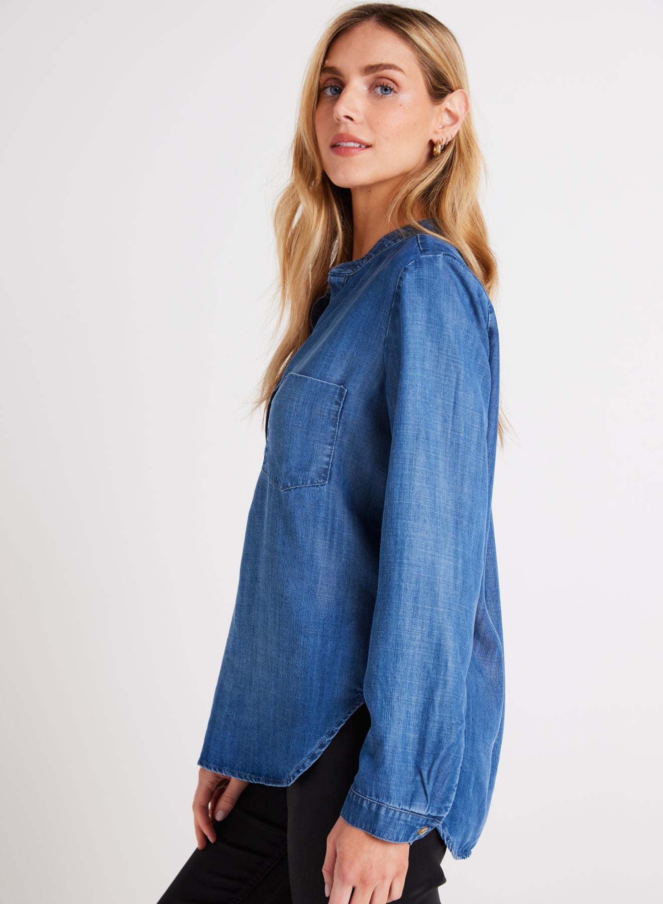 Bella DahlLong Sleeve Pocket Henley - Moonlit Haze WashTops