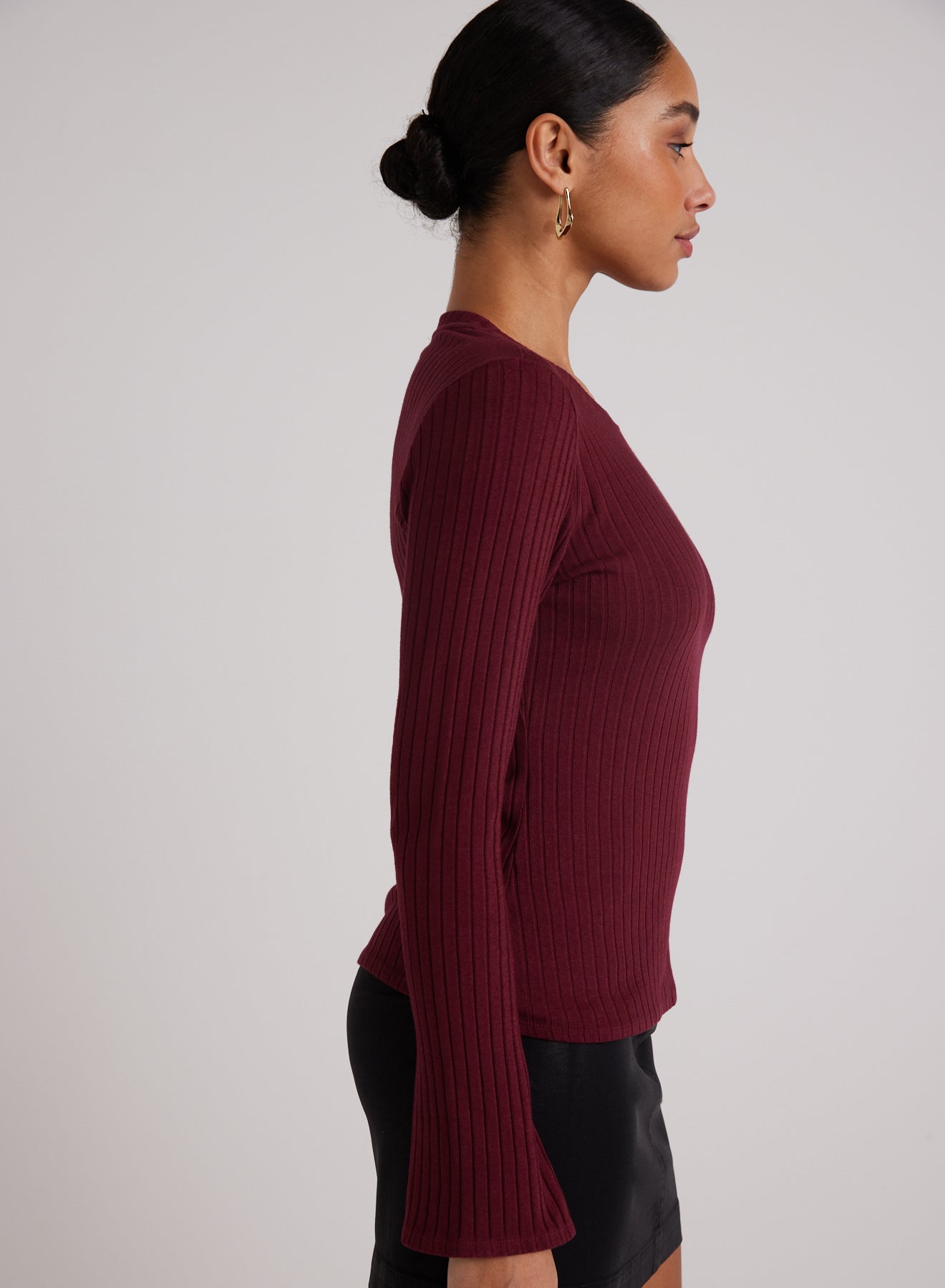 Bella DahlLong Sleeve Rib Crew Tee - Sweet MerlotTops