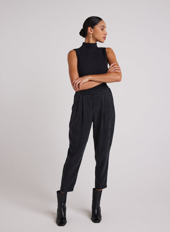 Bella DahlNico Clean Waist Slouchy Trouser - BlackBottoms