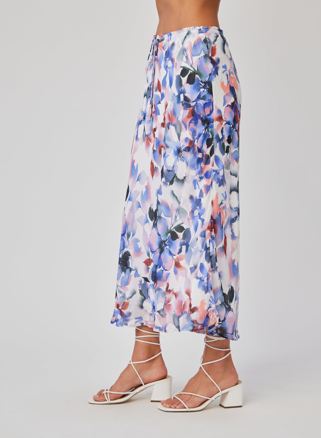 Bella DahlPetite Elastic Ruffle Waist Skirt - Magnolia Bloom PrintBottoms