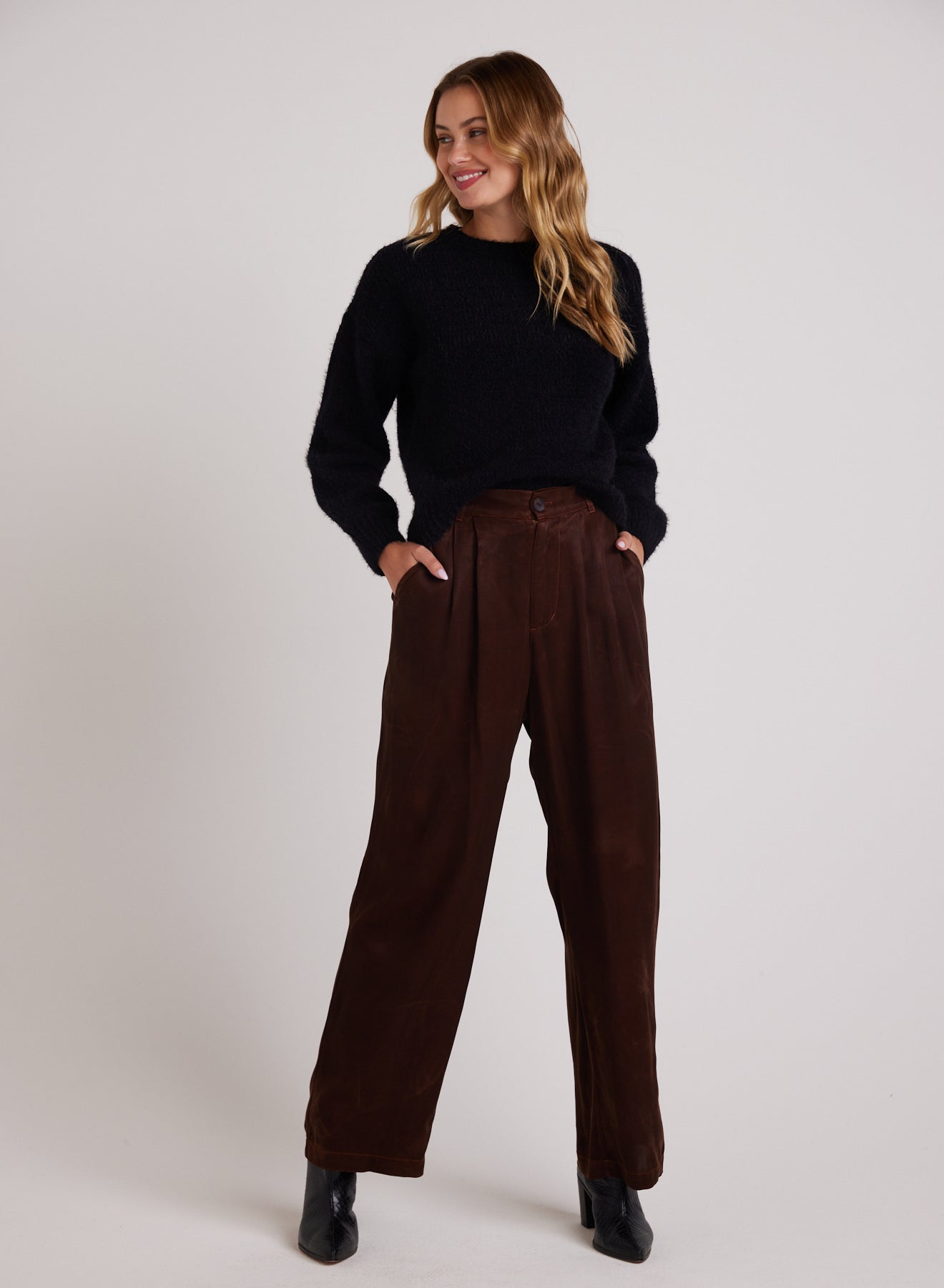 Bella DahlPleat Front Trouser - Mahogany BrownBottoms