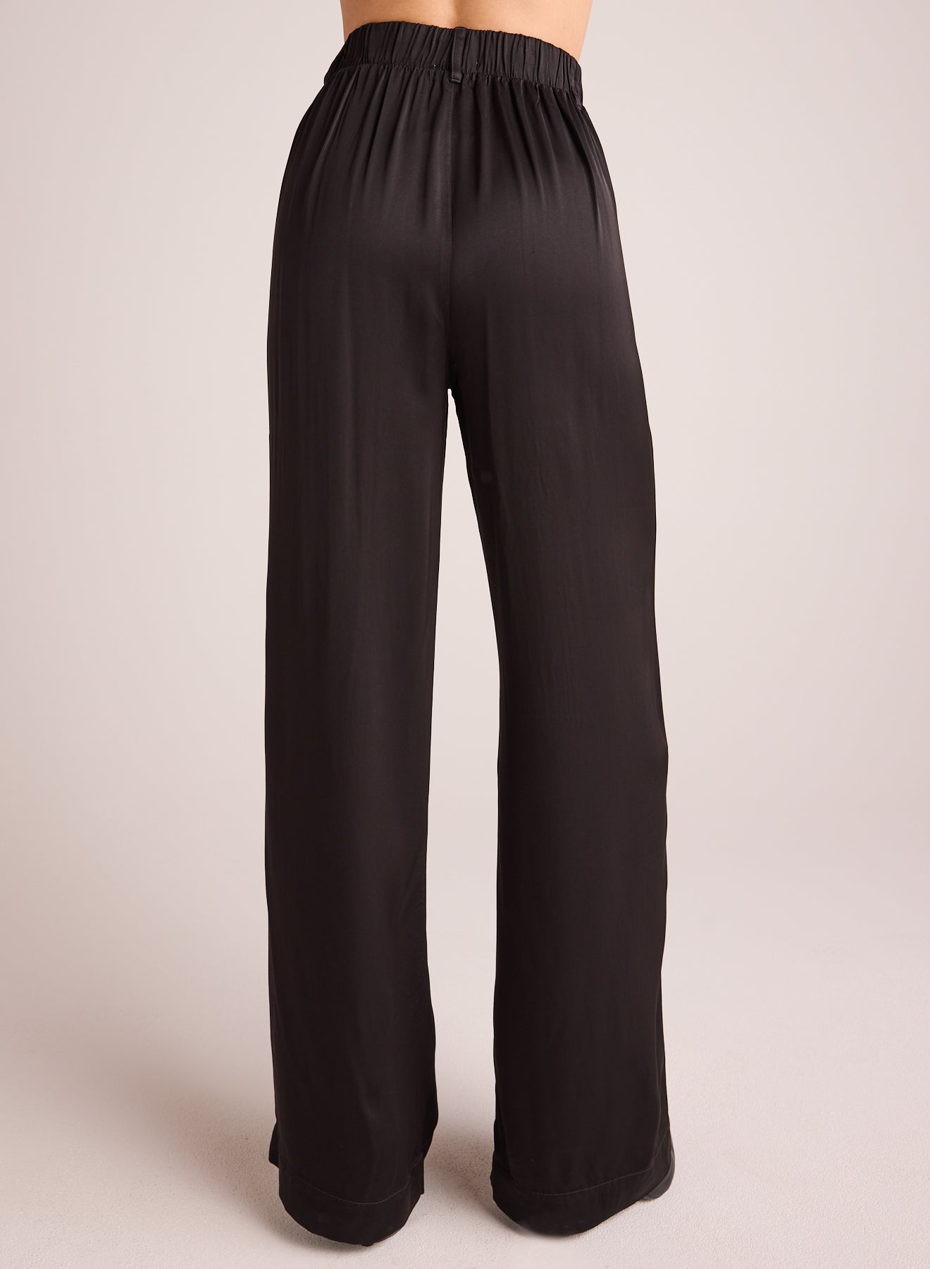 Bella DahlPleated Wide Leg Trouser - BlackBottoms