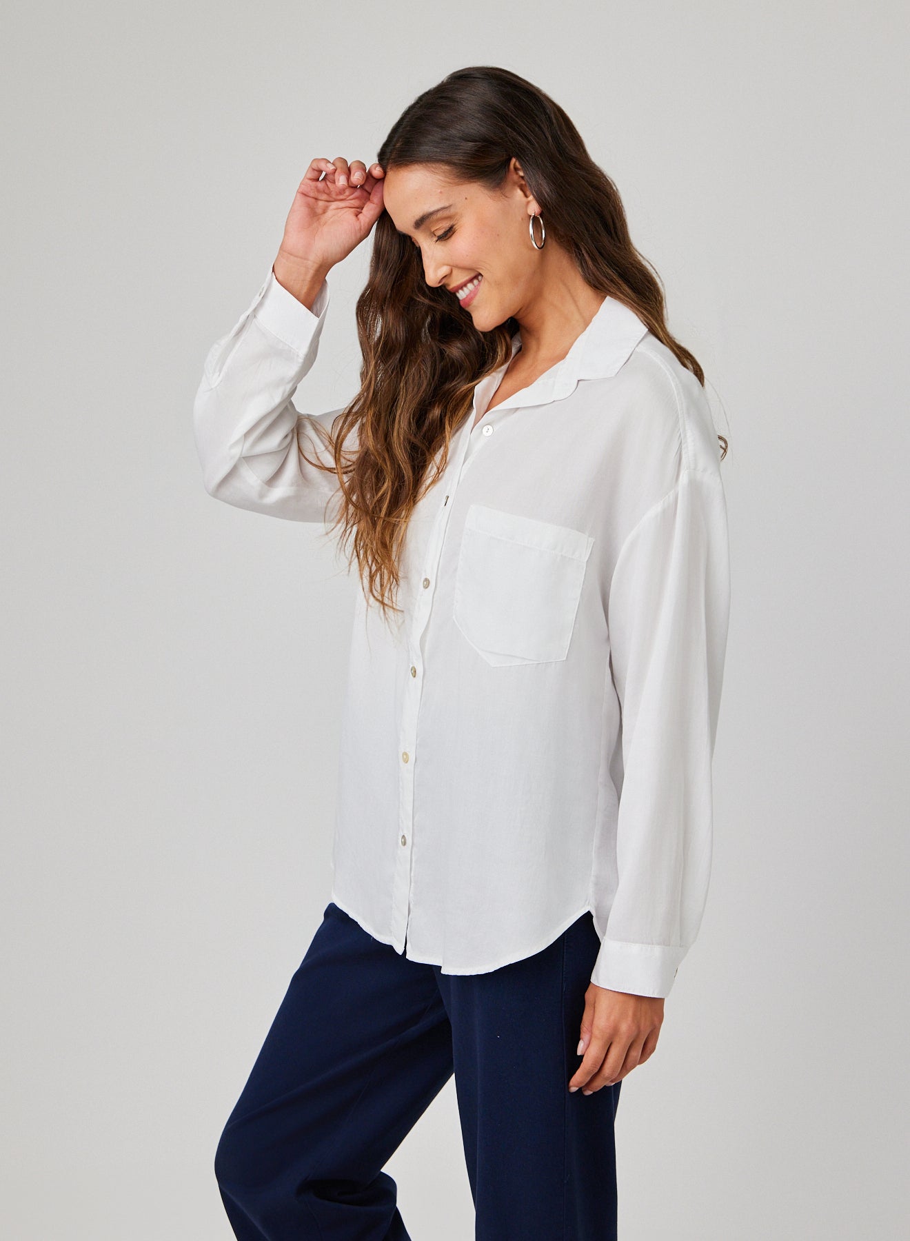 Bella DahlPocket Boyfriend Shirt - WhiteTops