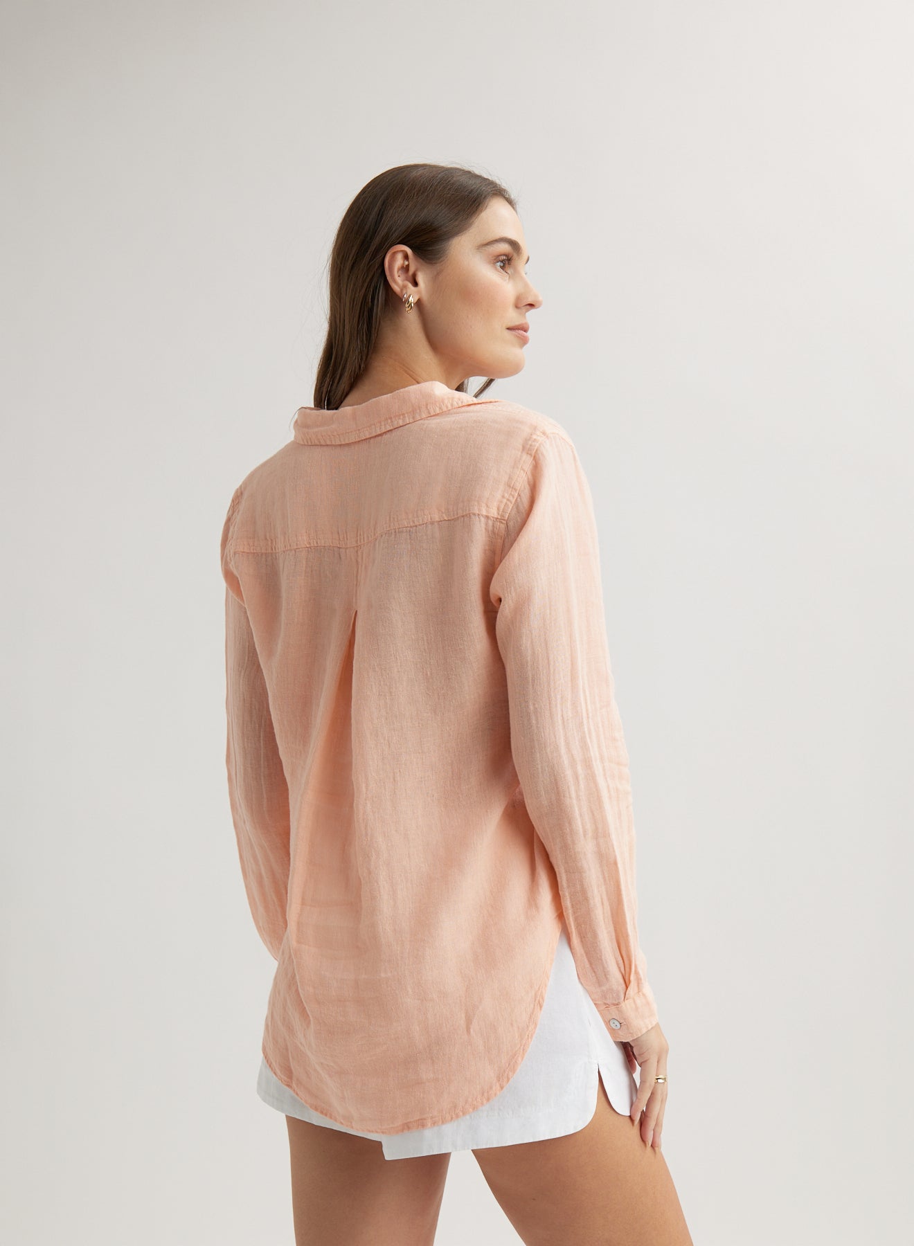 Bella DahlPocket Button Down - Peach FizzTops