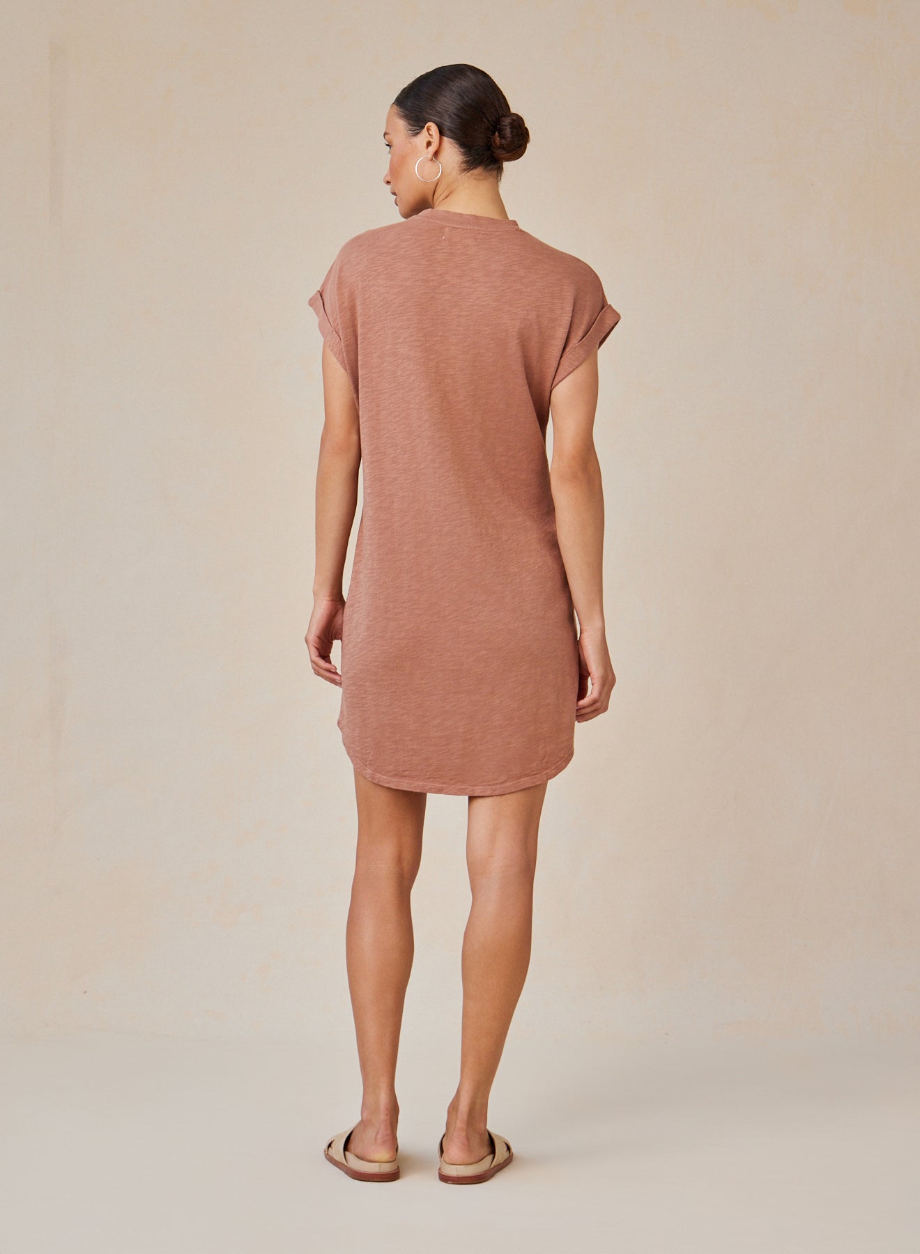 Bella DahlRoll Sleeve T-Shirt Dress - Terracotta BrownDresses