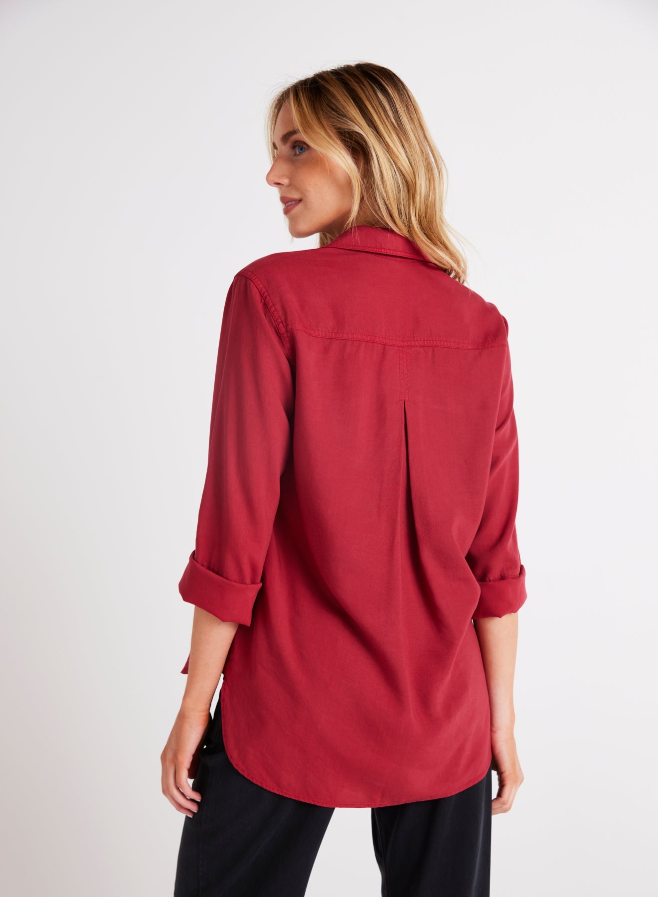 Bella DahlShirt Tail Button Down - Ruby RedTops