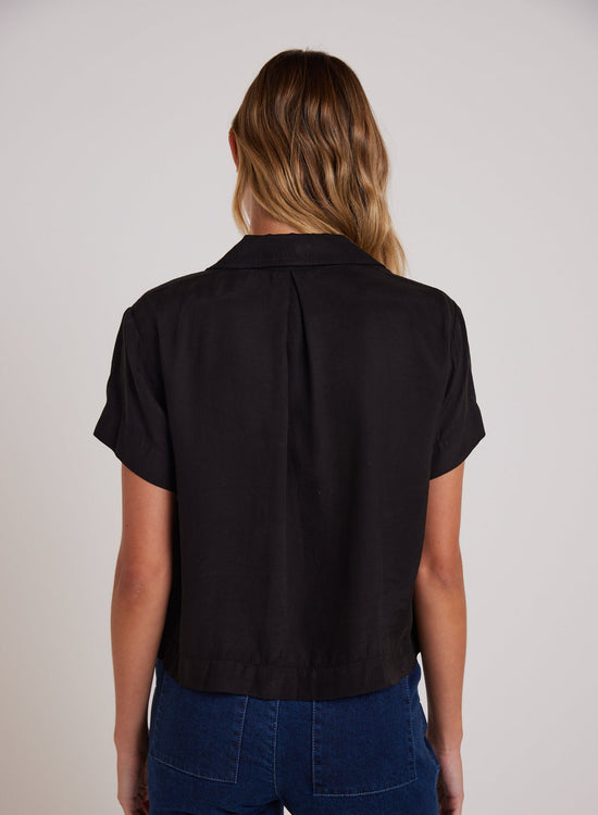 Bella DahlShort Sleeve Flowy Button Down - BlackTops