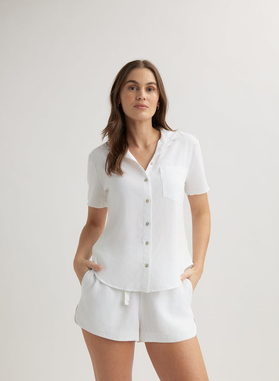 Bella DahlShort Sleeve Pocket Button Down - WhiteTops