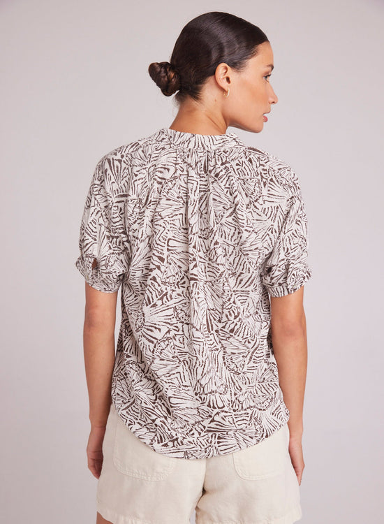 Bella DahlShort Sleeve Shirred Raglan Shirt - Papillon PrintTops