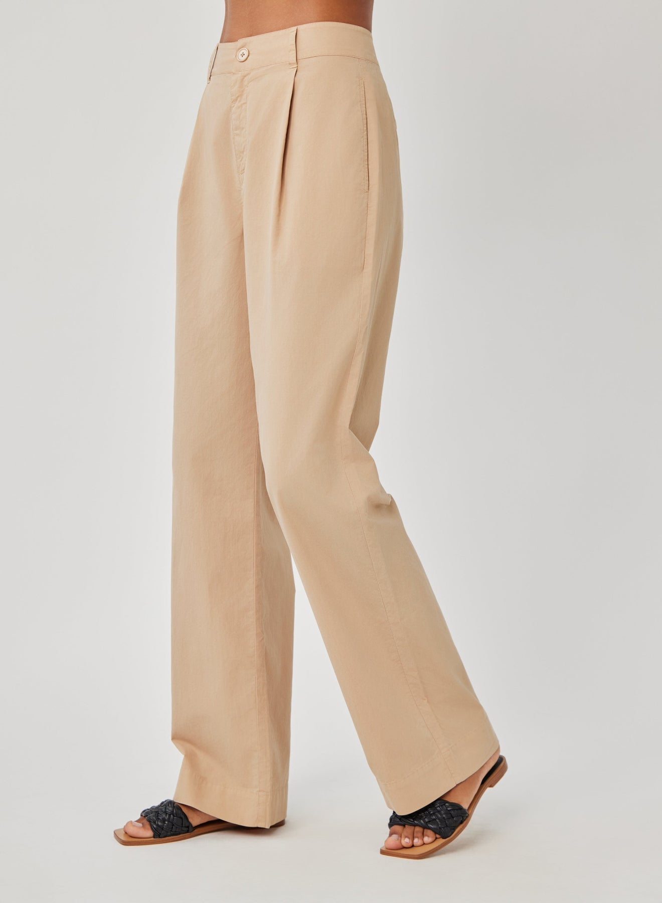 Bella Dahl Single Pleat Trouser - Kona KhakiBottoms