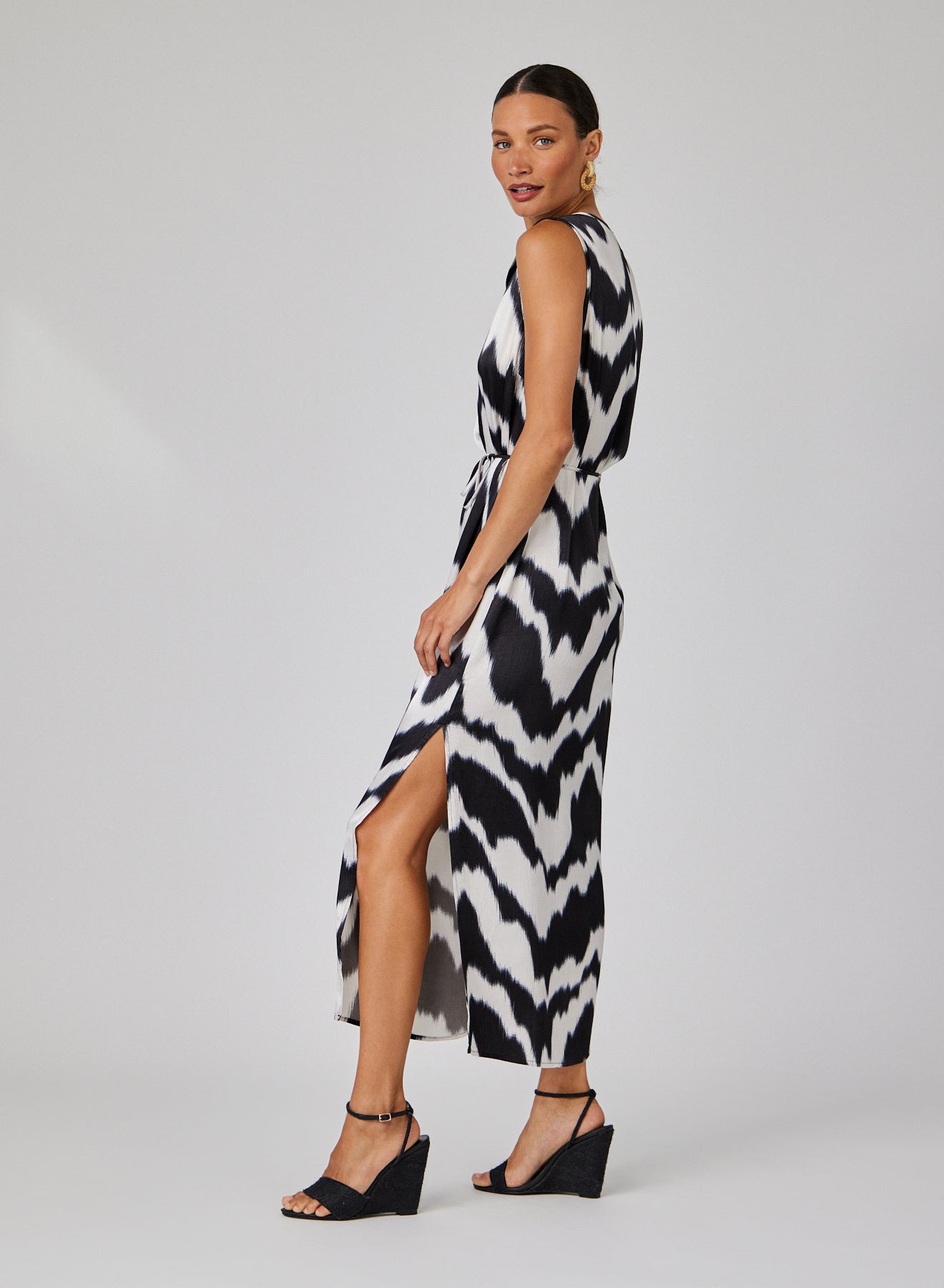 Bella Dahl Sleeveless Belted Maxi Dress - Abstract Ikat PrintDresses