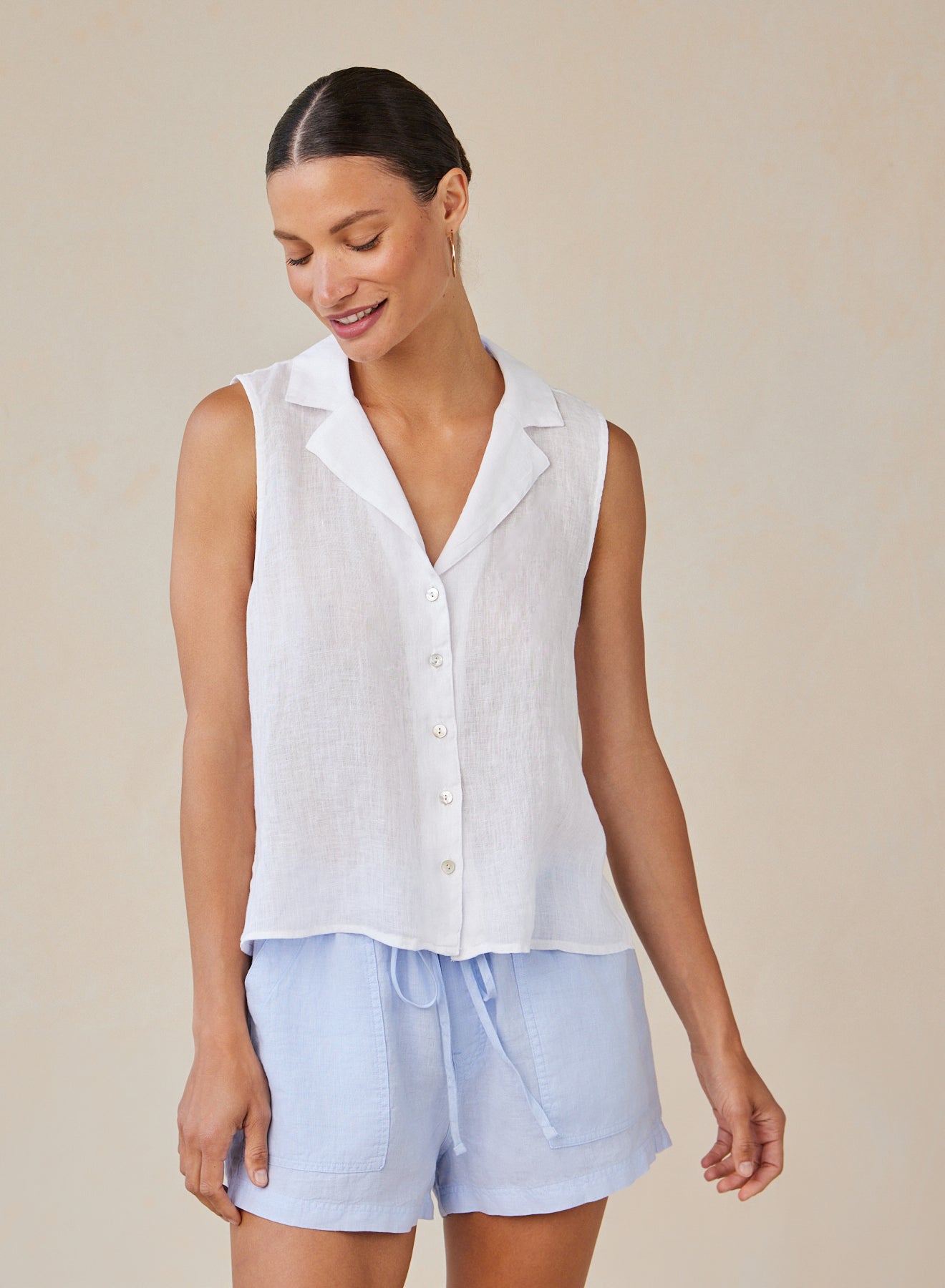 Bella DahlSleeveless Notch Collar Button Down - WhiteTops