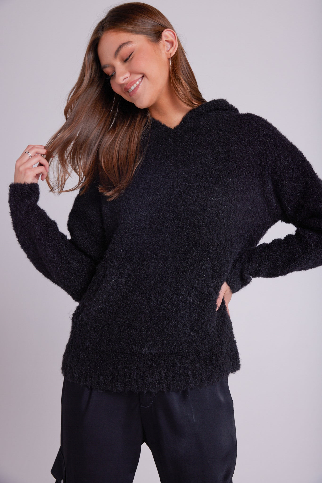 Bella DahlSlouchy Hoodie Sweater - BlackSweaters