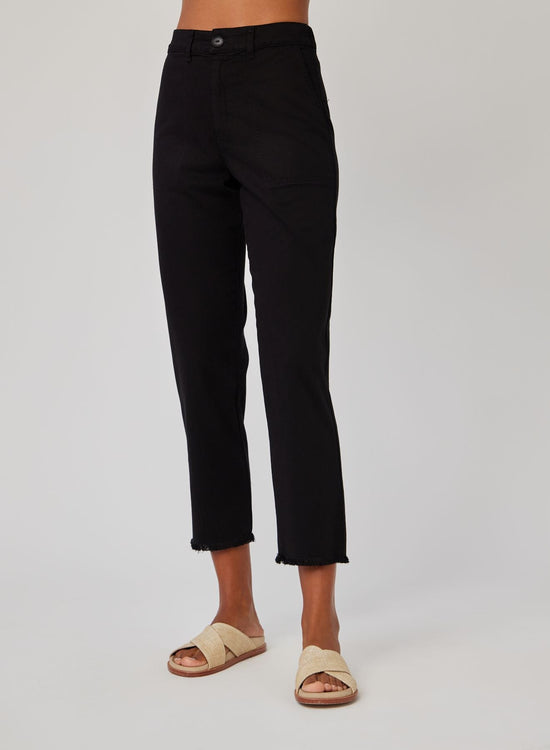 Bella DahlSonny Fray Utility Pant - BlackBottoms