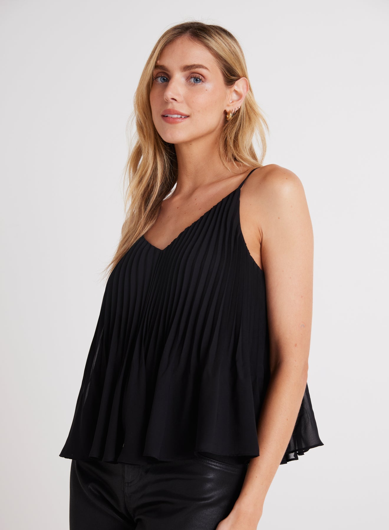 Bella DahlSunburst Pleated Chiffon Cami - BlackTops