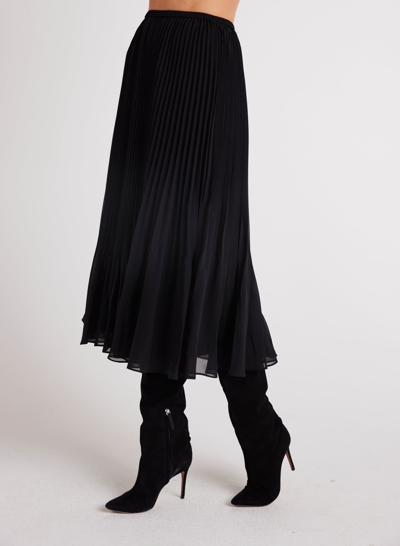 Bella DahlSunburst Pleated Chiffon Midi Skirt - BlackBottoms