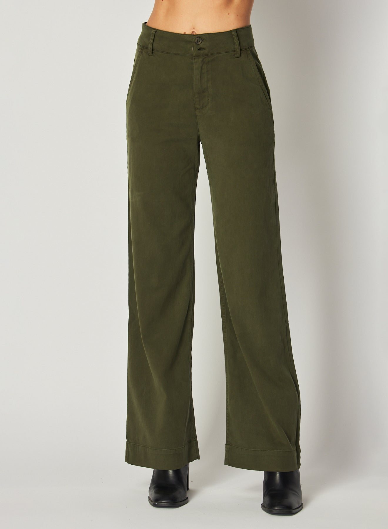 Bella DahlSydney Wide Leg Pant - Italian HerbBottoms