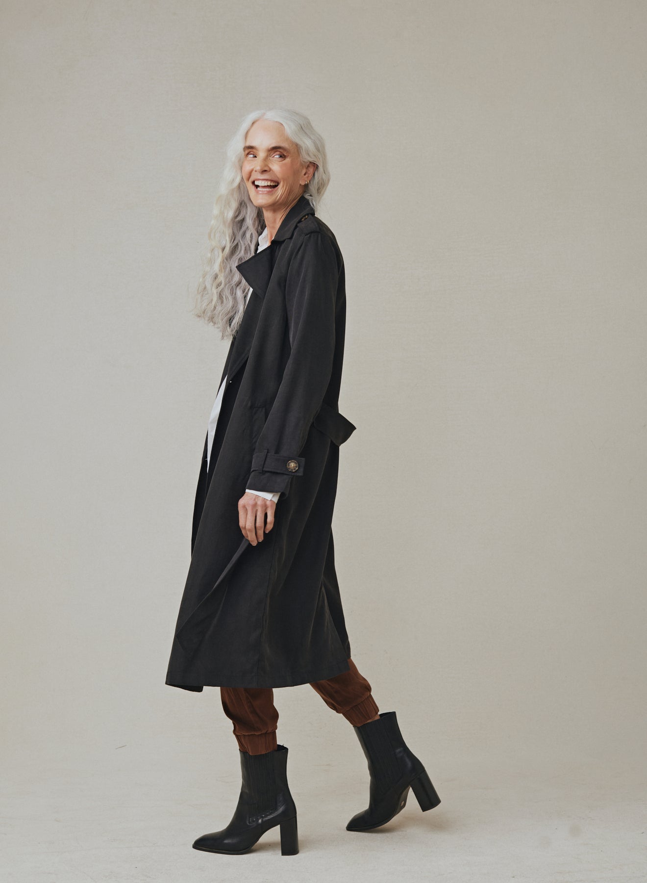 Bella DahlTrench Coat - BlackSweaters & Jackets