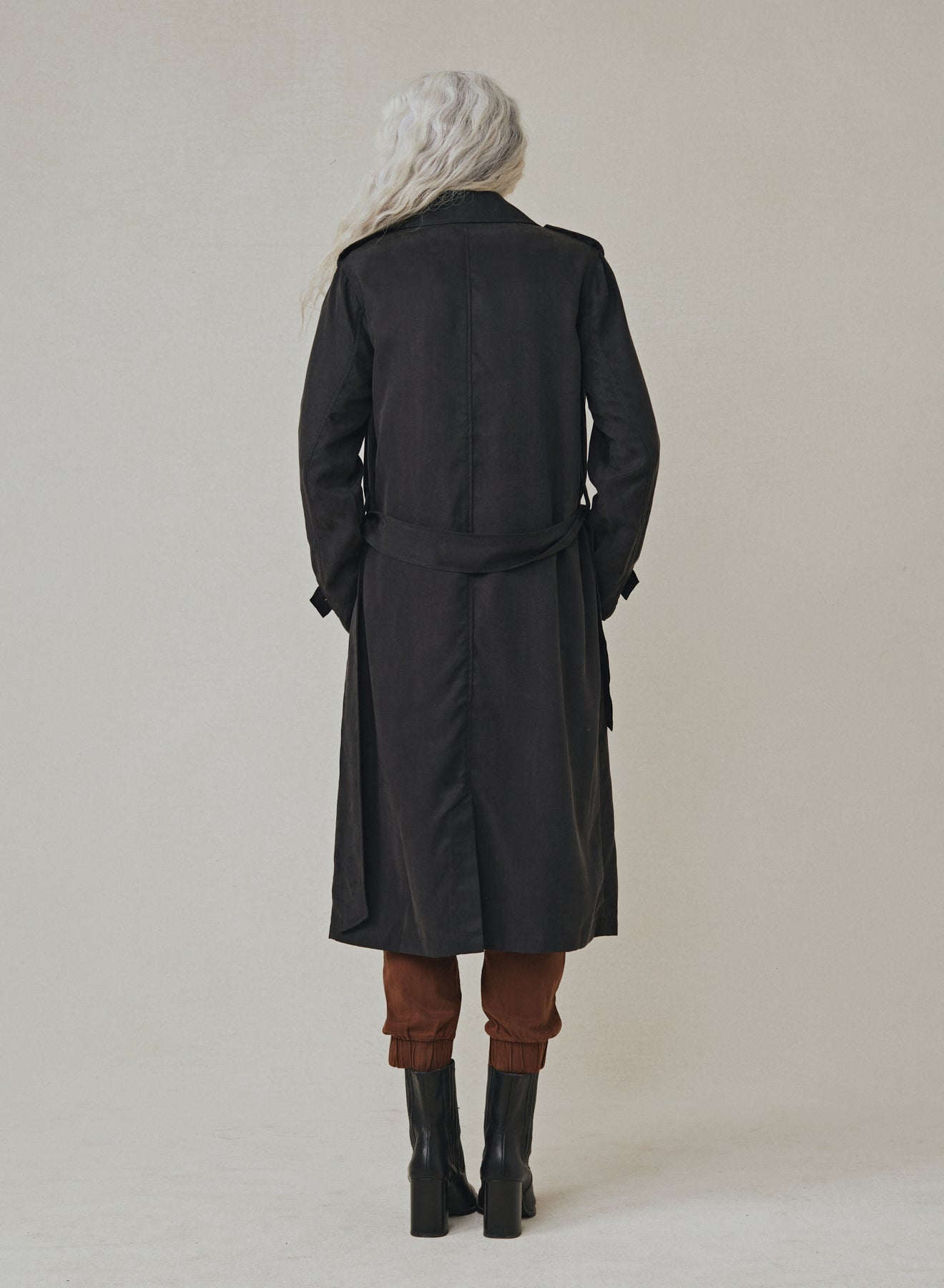 Bella DahlTrench Coat - BlackSweaters & Jackets