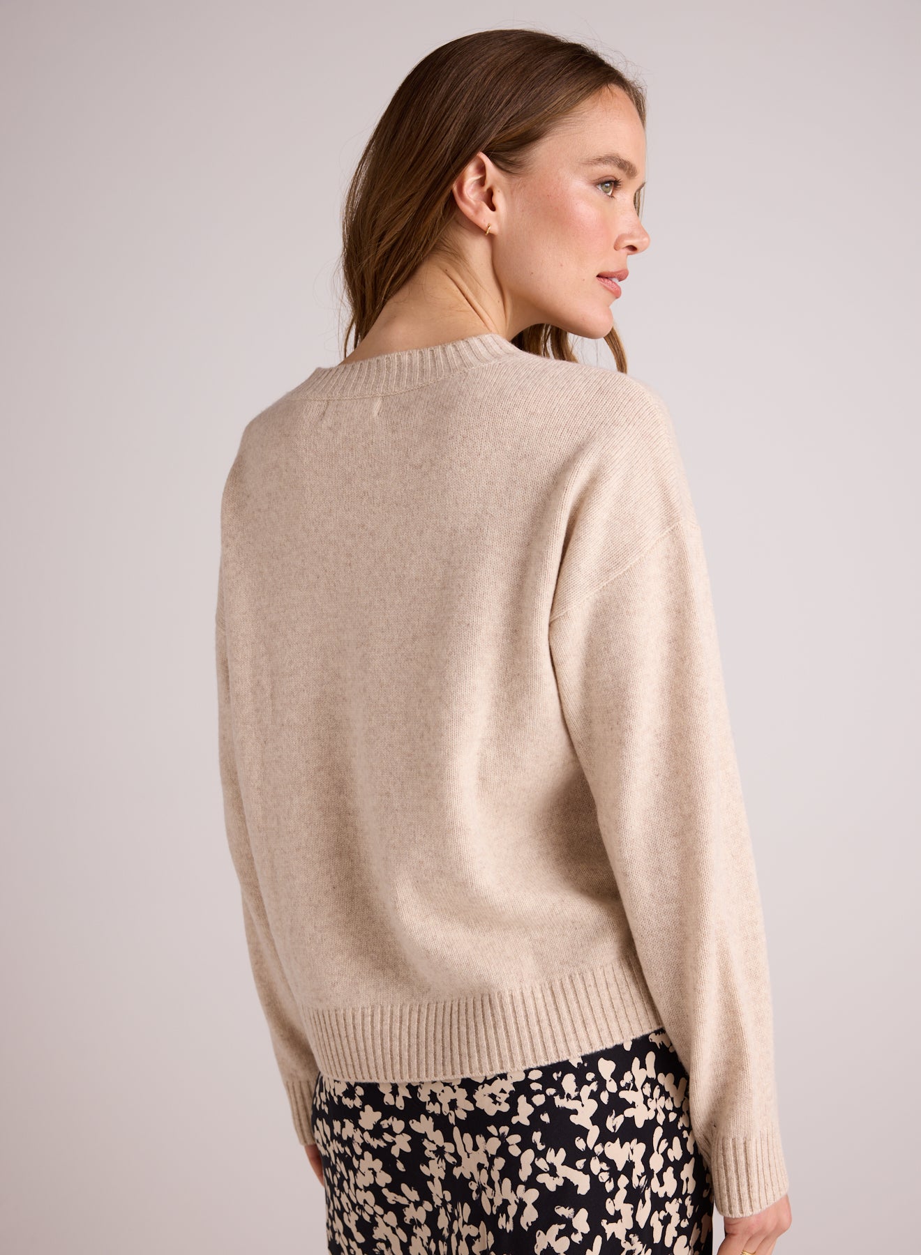 Bella DahlV - Neck Sweater - Ivory OatSweaters