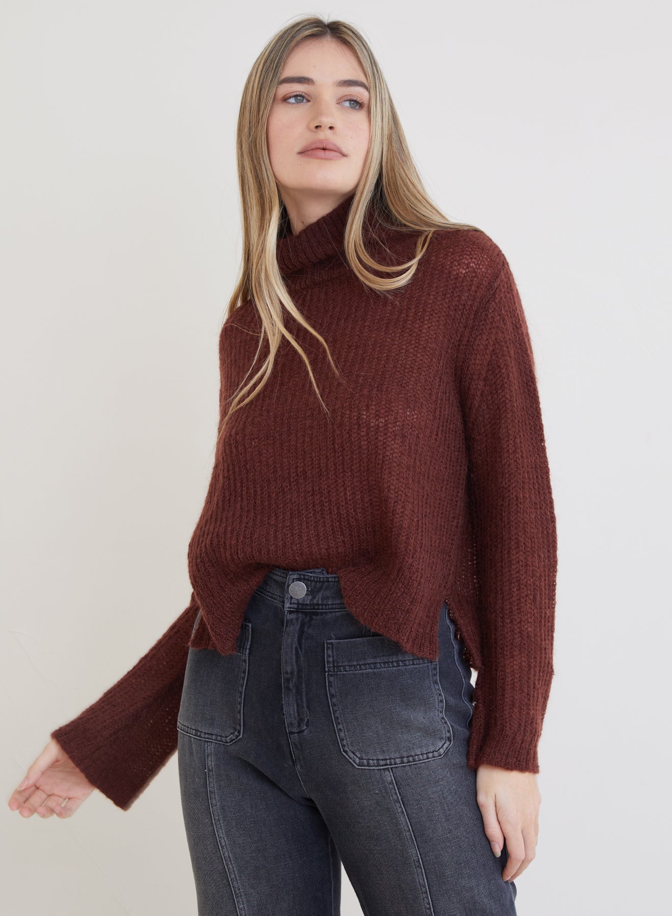 Bella DahlBrea A-line Turtleneck Sweater - Amber BrownSweaters & Jackets