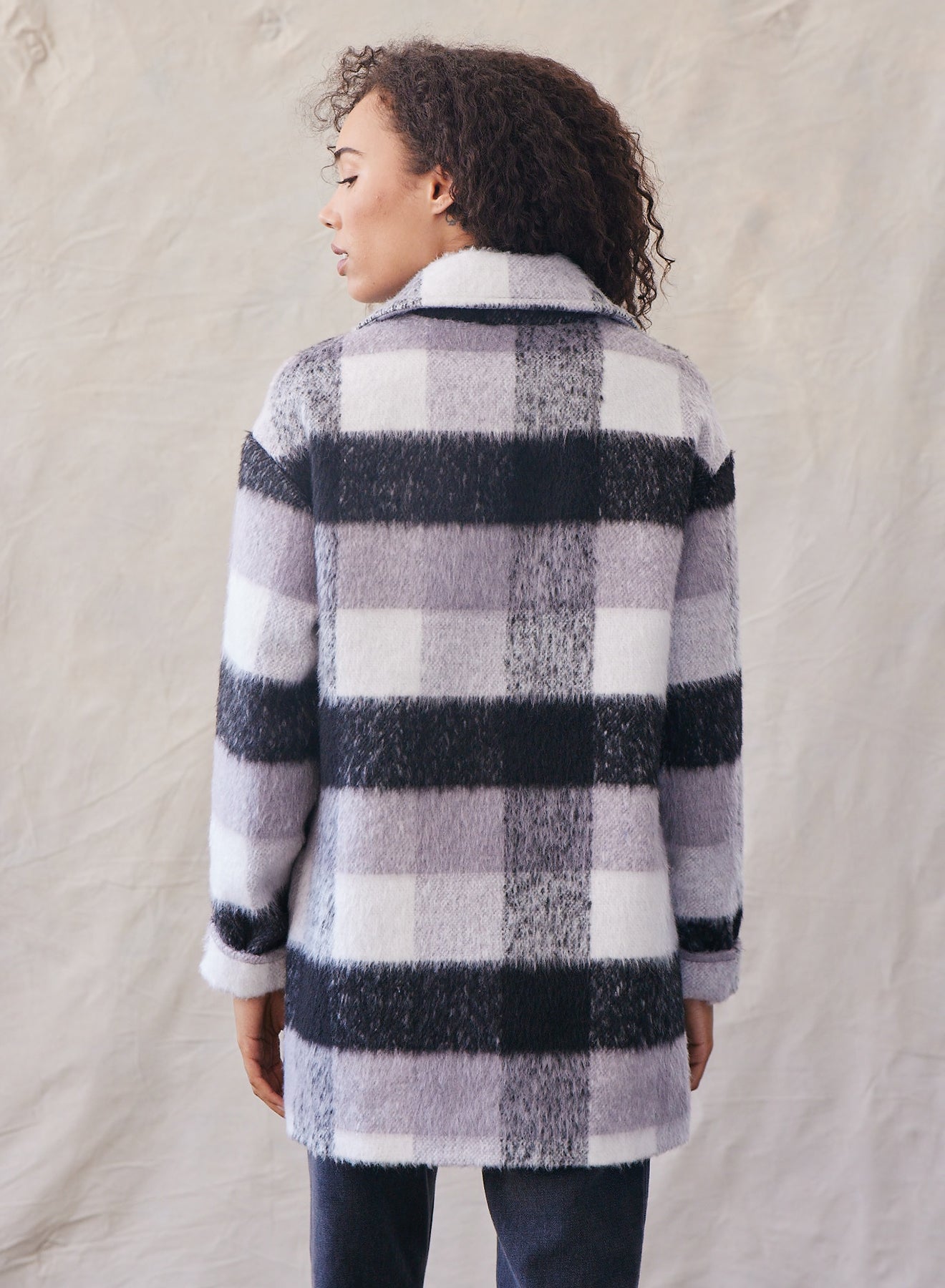 Bella DahlBlack & White Buffalo Check CoatSweaters & Jackets