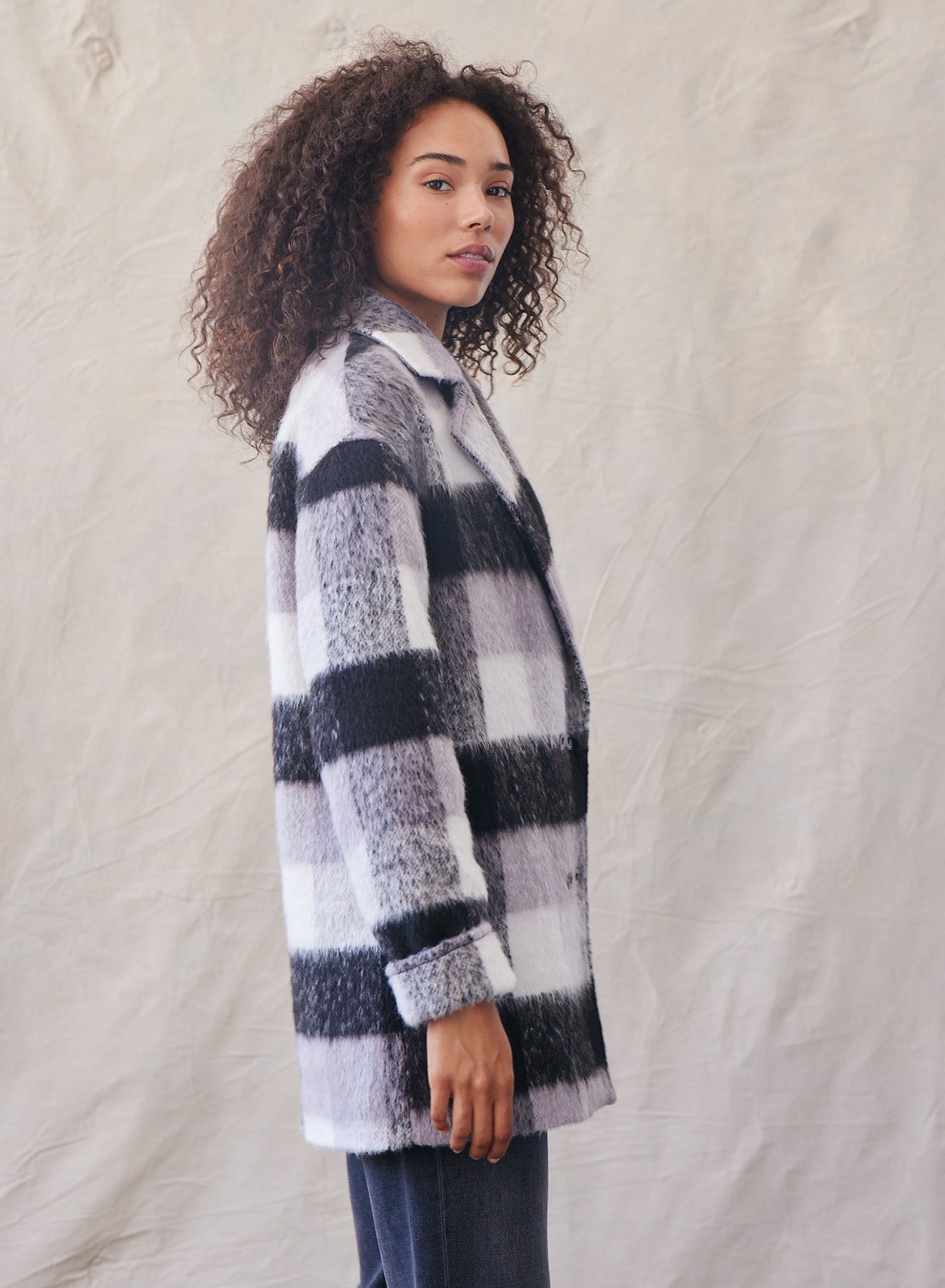 Bella DahlBlack & White Buffalo Check CoatSweaters & Jackets