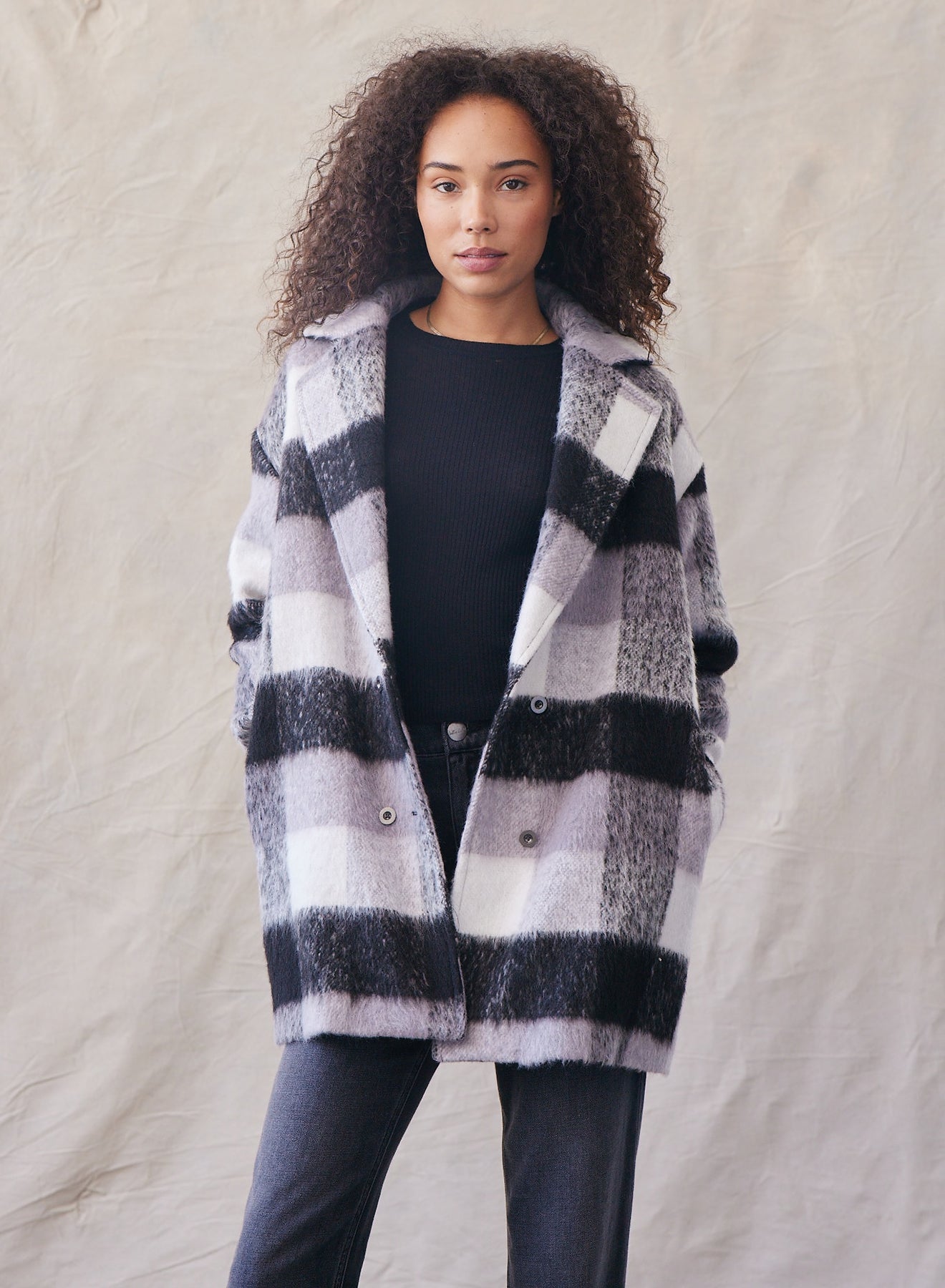 Bella DahlBlack & White Buffalo Check CoatSweaters & Jackets