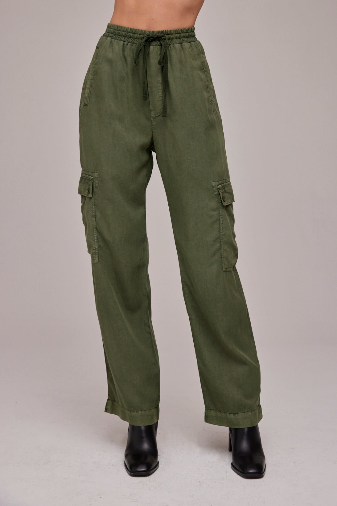 Bella DahlCargo Pant - Herb GreenBottoms