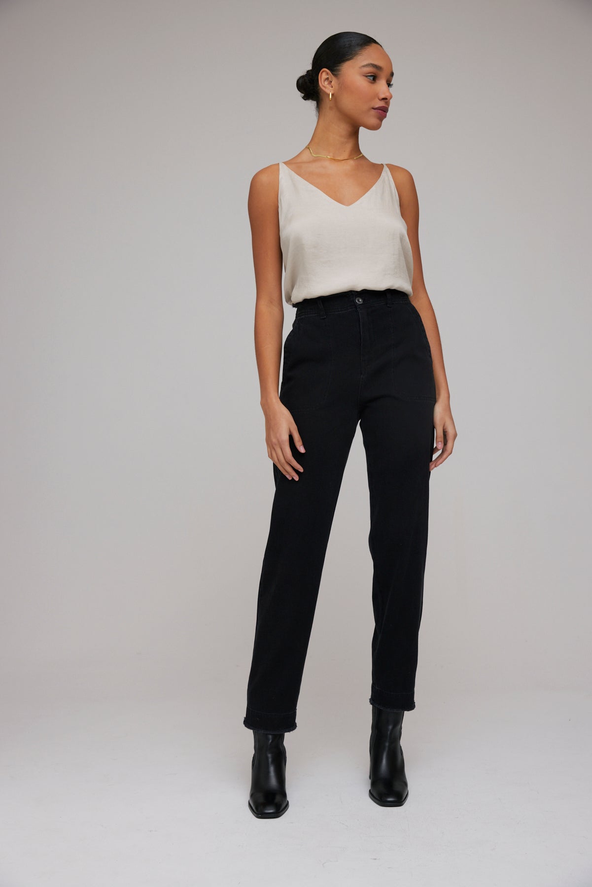 Bella DahlDakota Frayed Ankle Trouser - Night Rinse WashBottoms