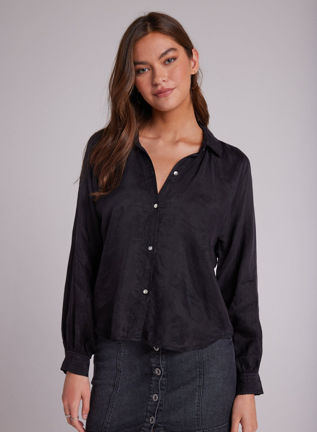 Round Hem Bishop Sleeve Shirt Black Bella Dahl Bella Dahl