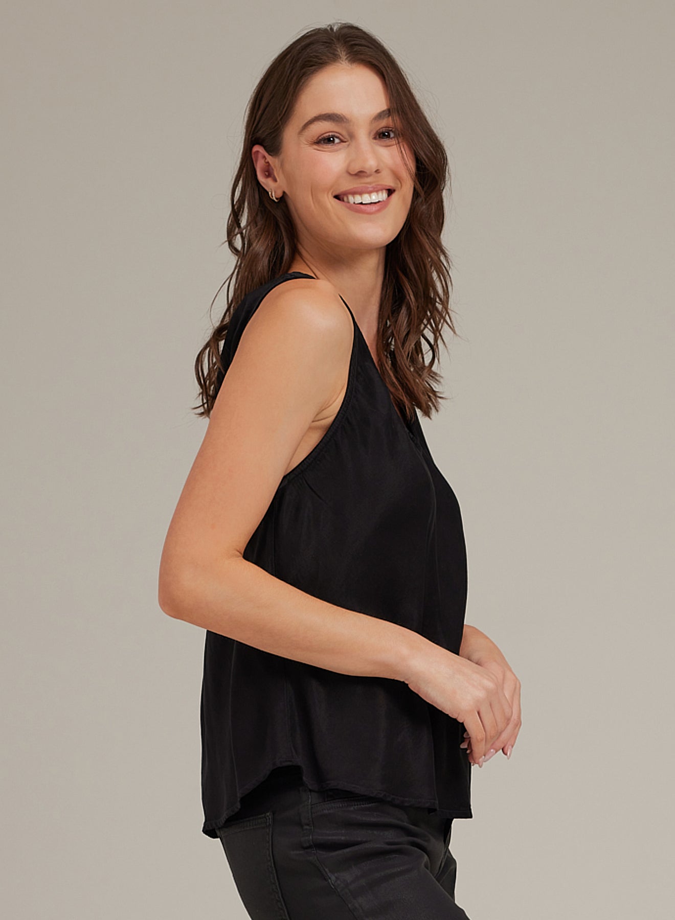 Bella DahlScoop Neck Tank - BlackTops